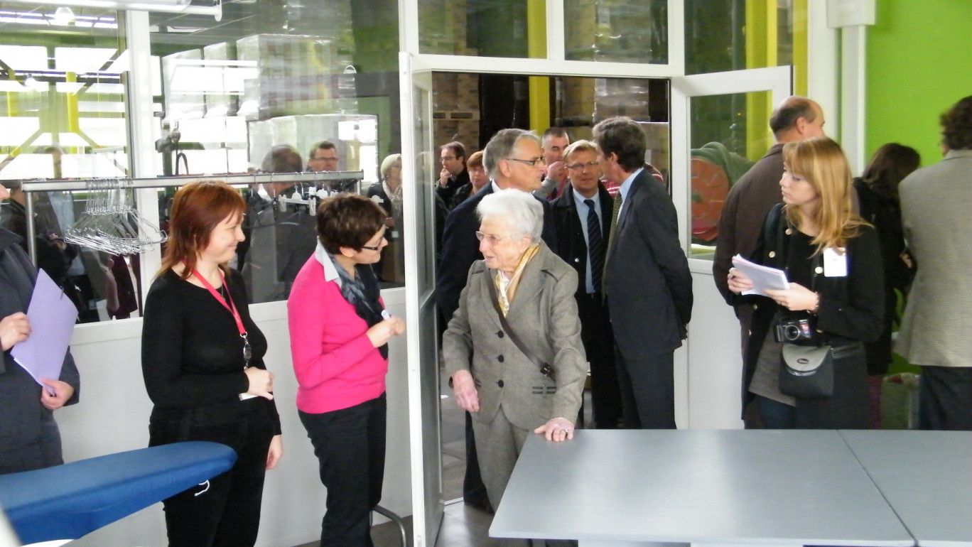 "Visite de l'atelier de repassage du Lobel à Arques".