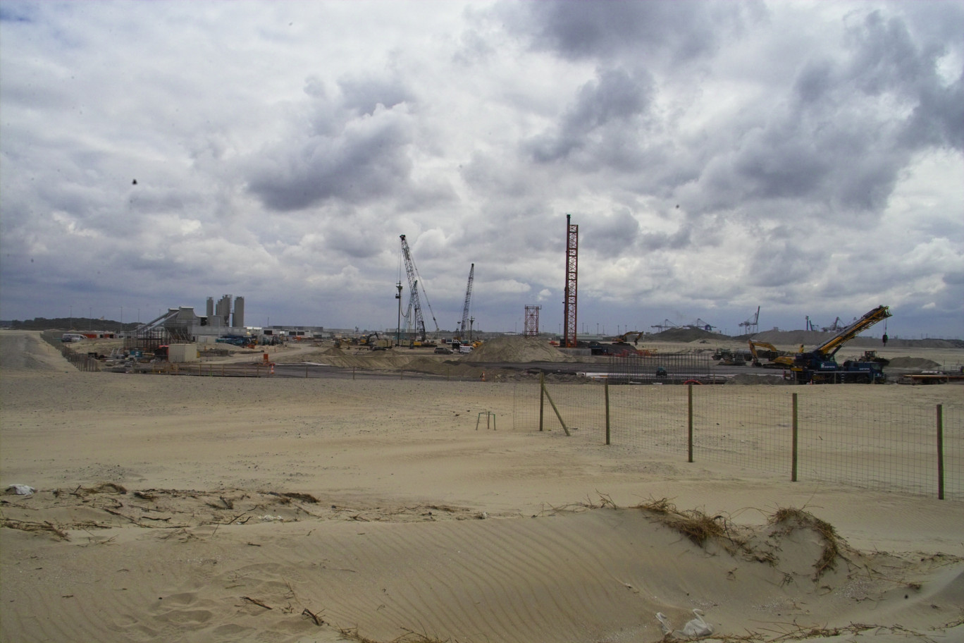 Le chantier du terminal méthanier est commencé depuis un an.