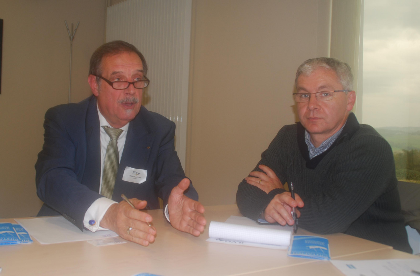 Programme de coopération transfrontalière, Time permet à des professionnels voisins d'engager des projets en commun, à l'image de Willy Versluys (armateur à Ostende) et de Jean-Michel Facqueur (coopérative maritime de Dunkerque) intéressés par "une moule des bancs de Flandre".