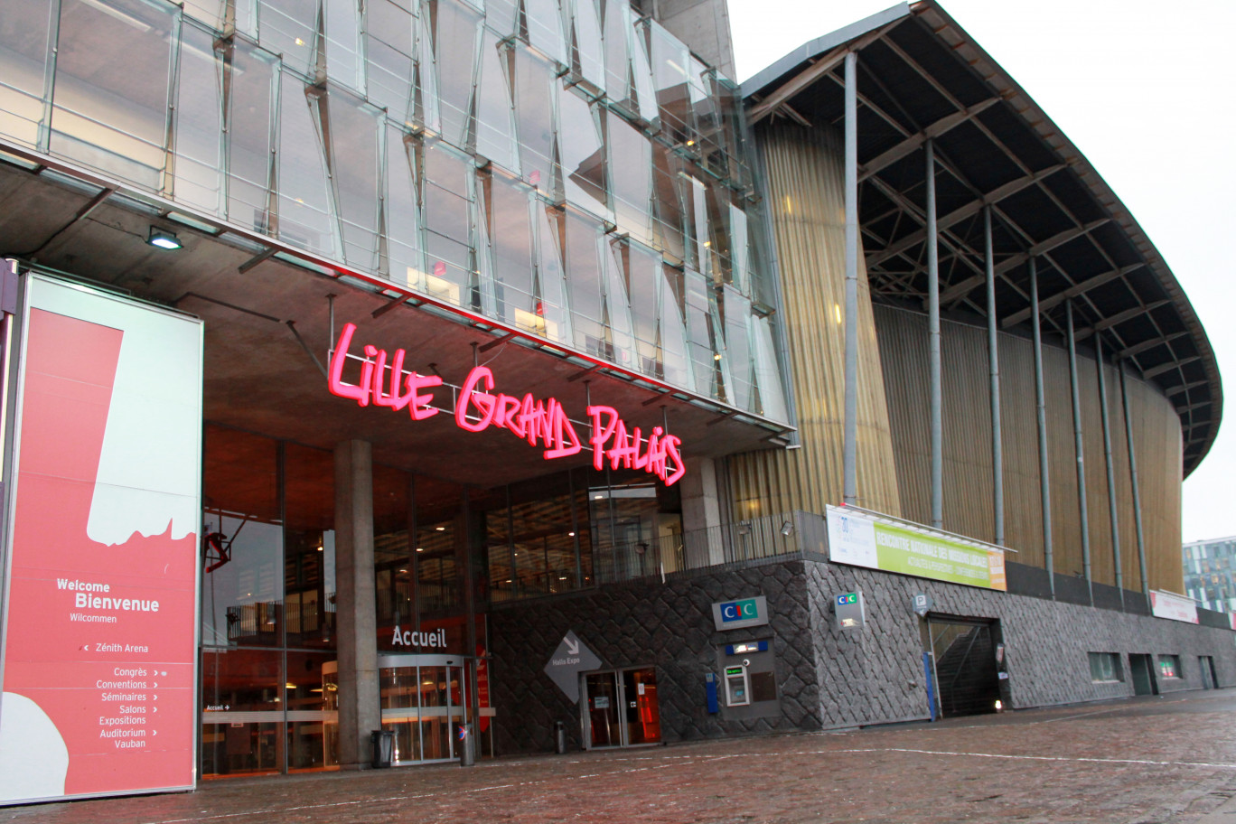 Lille Grand Palais absorbe 130 000 euros de bénéfices, en proposant des services sur mesure.