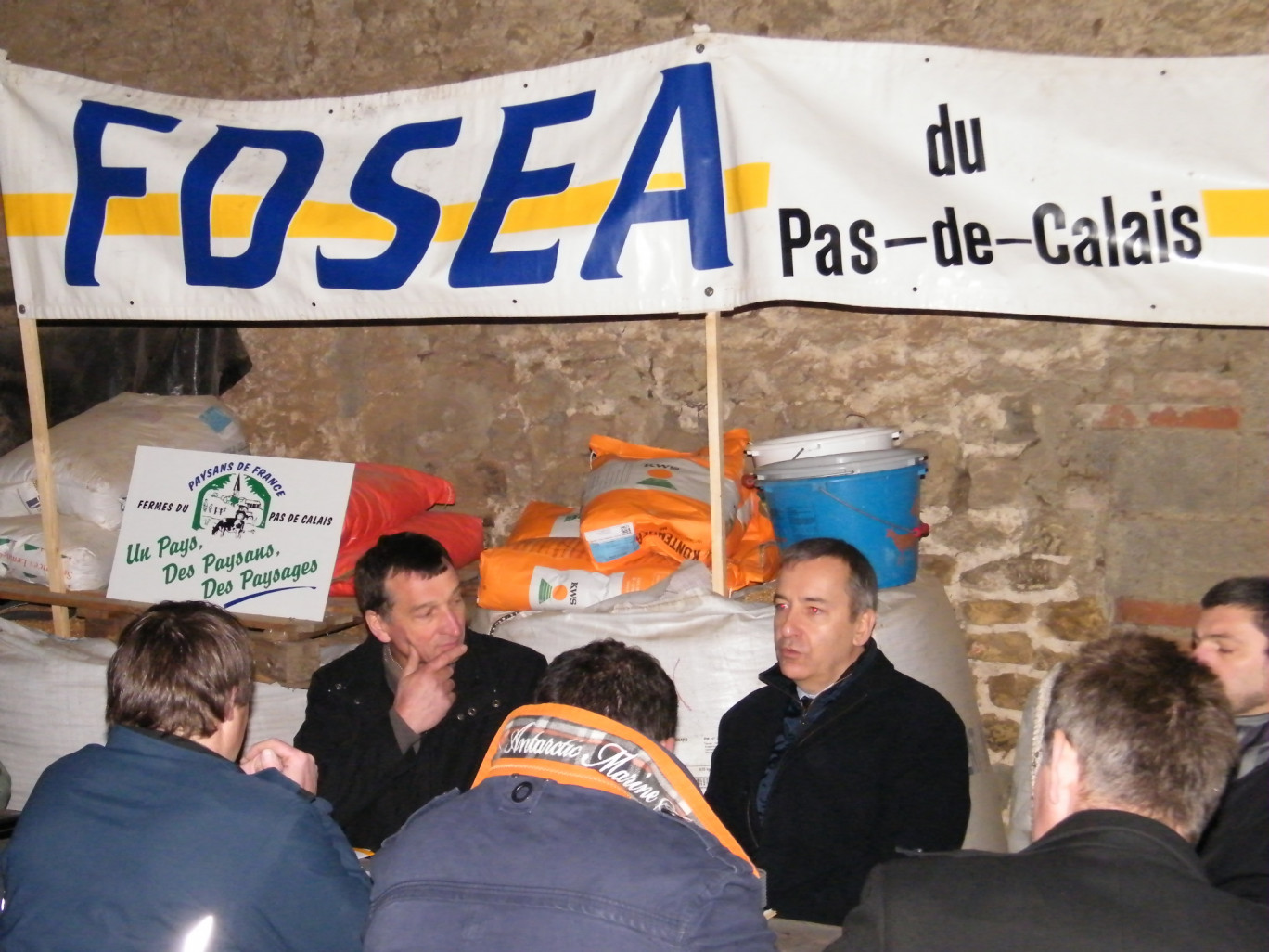 « Denis Robin, préfét du Pas-de-Calais, à la ferme du Chatelet à Tardinghen le 11 avril dernier ».