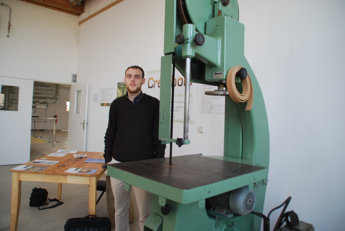 L'ébaniste Guillaume Hénard, qui a créé son entreprise "Créobois", s'est installé en avril au Village des métiers d'art.