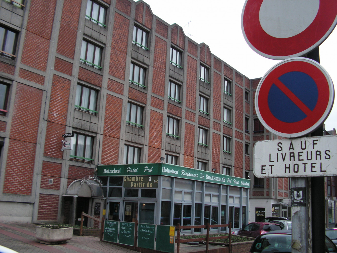 L’enseigne Le Shakespeare est bien connue à Maubeuge. Les quatre niveaux de chambres doivent être transformés en douze types 2 : c’est le projet de Promocil.