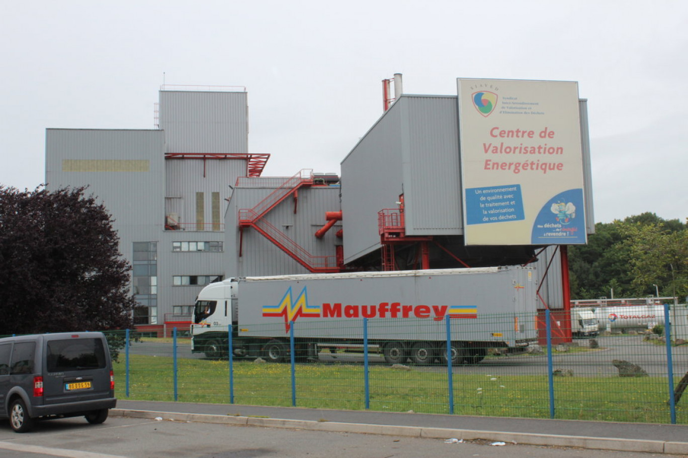 Le CVE de la rue de Lourches à Douchy-les-Mines va pouvoir utiliser la chaleur des incinérations de déchets à des fins environnementales et énergétiques.
