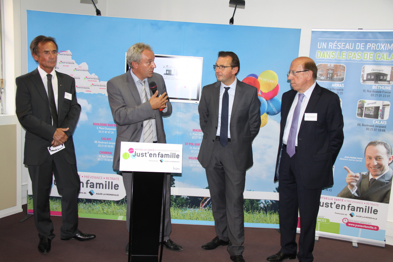 Lors de l’inauguration, de gauche à droite : Philippe Mixe, Vincent Delannoy, respectivement président et directeur général de Just’en famille, Frédéric Leturque, maire d’Arras, et Jean-Marie Vanlerenberghe, sénateur du Pas-de-Calais.