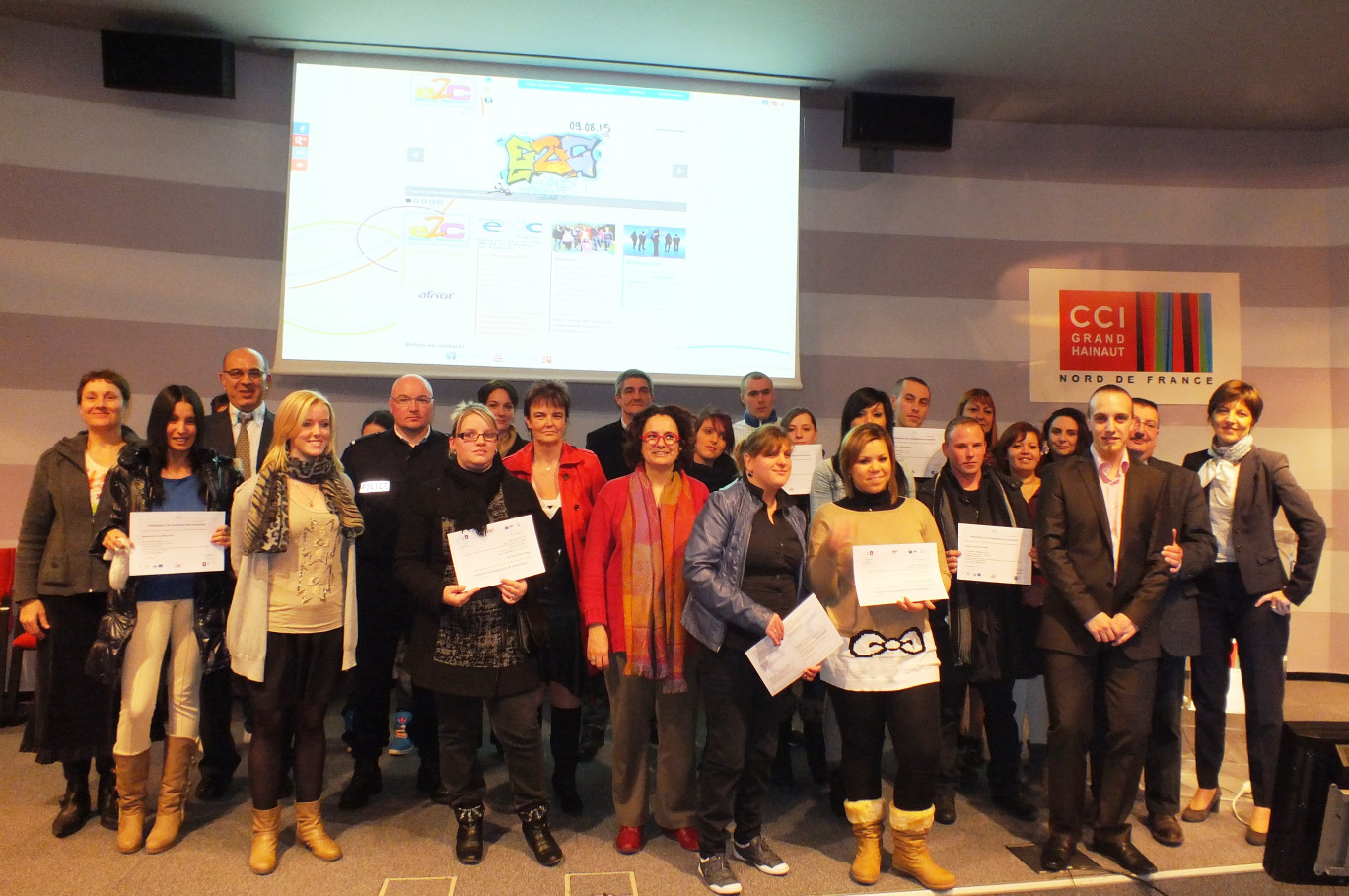 Les stagiaires de l’E2C Grand Hainaut qui ont reçu leur attestation.