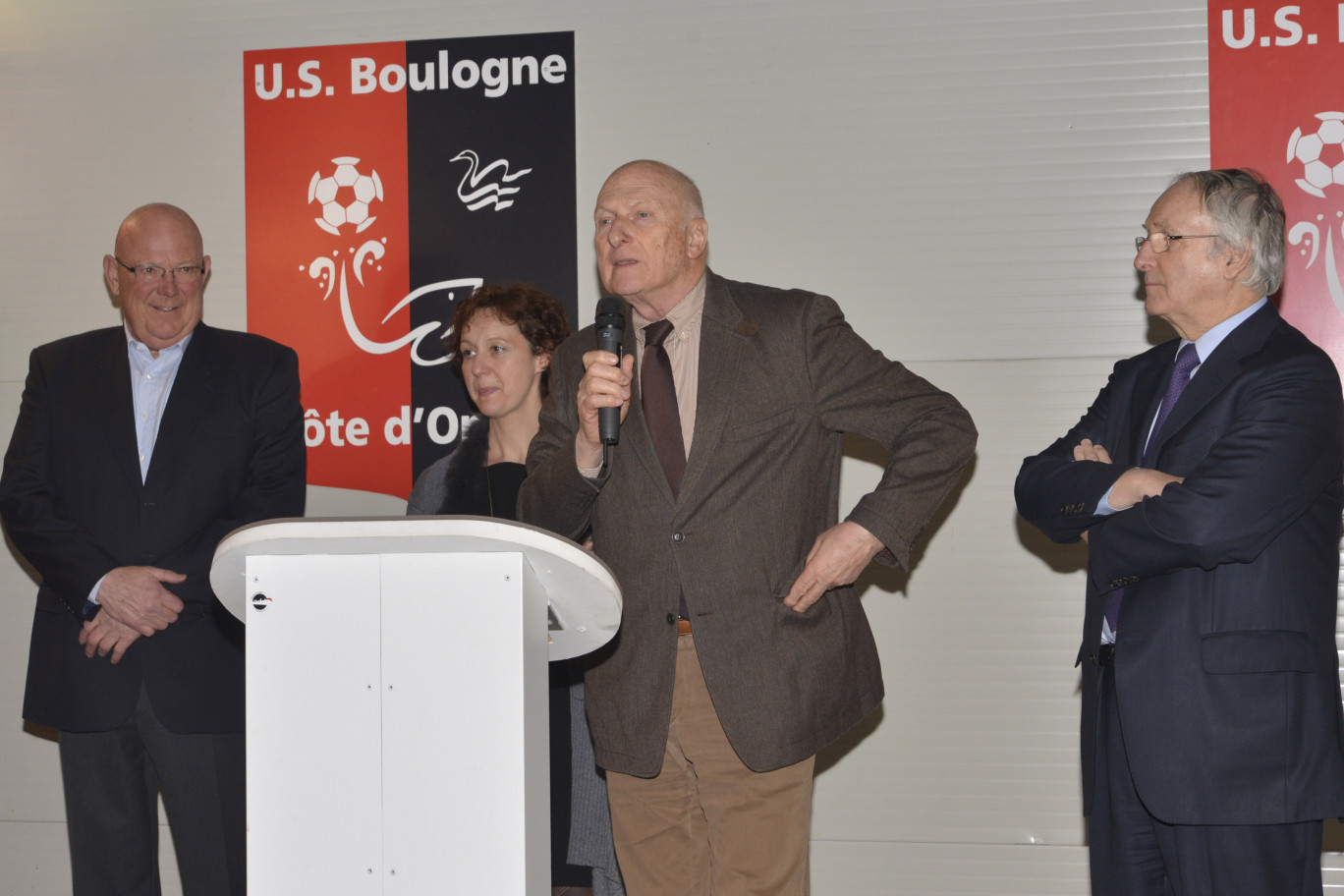 De gauche à droite, Jacques Wattez, Mireille Hingrez-Céréda, Jean-Loup Lesaffre et Daniel Percheron.