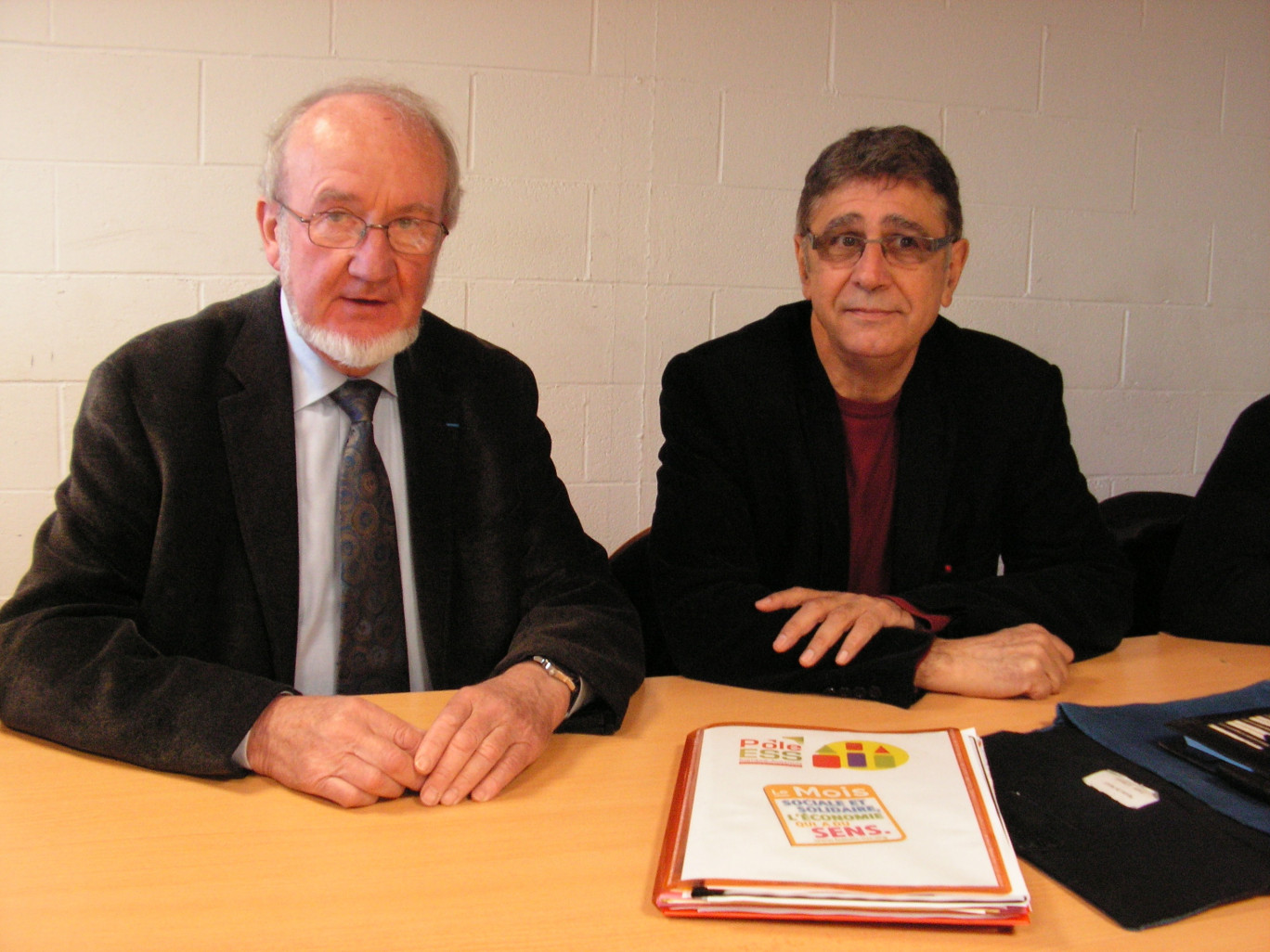 Marc Goujard, président du Comité territorial de l’ESS (à gauche) et Dominique Delcroix, directeur délégué au développement de l’ESS au sein de Réussir En Sambre. Appel est lancé aux acteurs du territoire Sambre Avesnois.