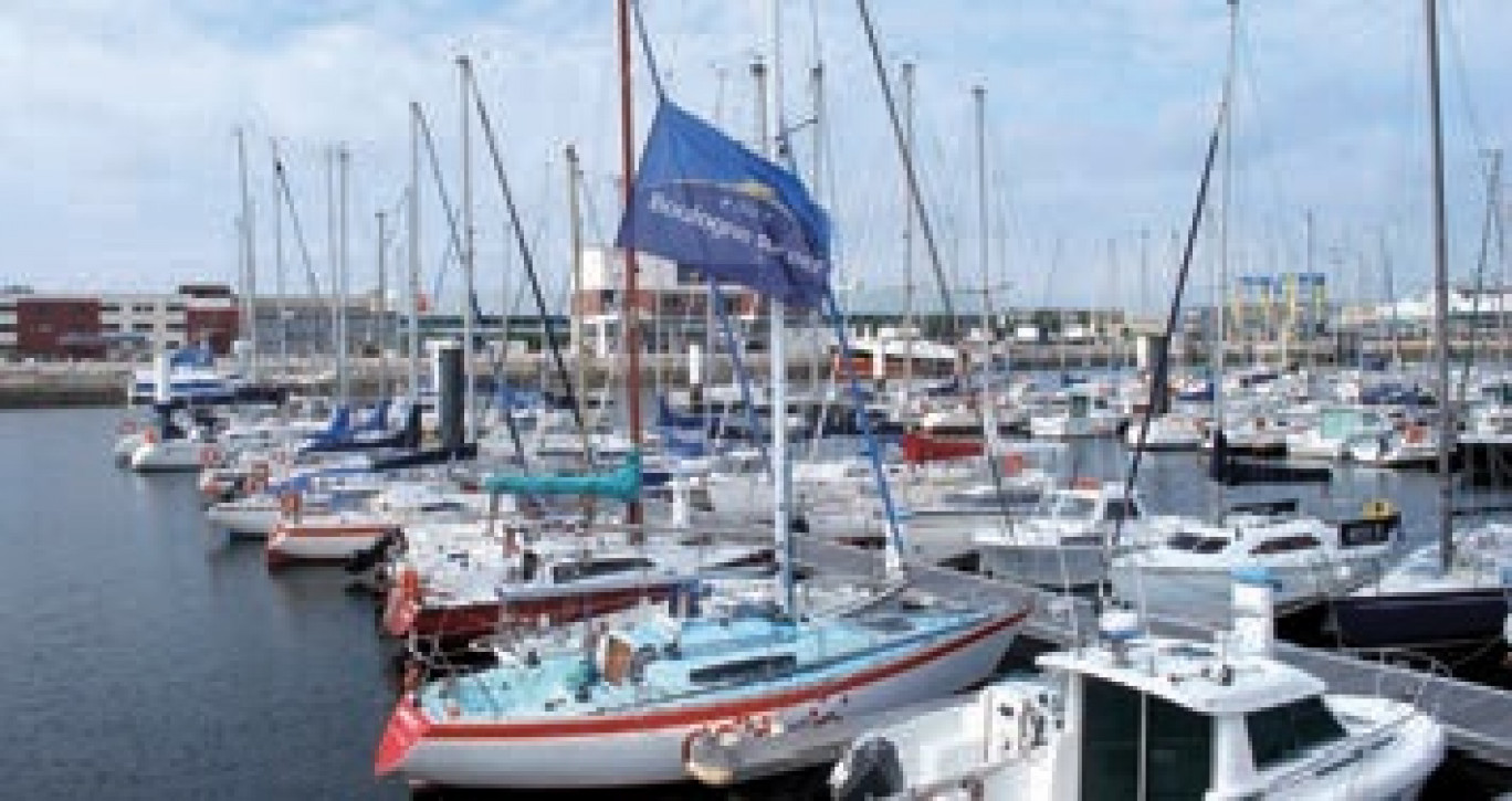 Avec 470 anneaux, le port de plaisance de Boulogne-sur-Mer est l’un des cinq de la Côte d’Opale concernés par la campagne “Echo-Gestes” 2014. Un appel à manifestations d’intérêt a été lancé pour porter sa capacité à 2 500. 