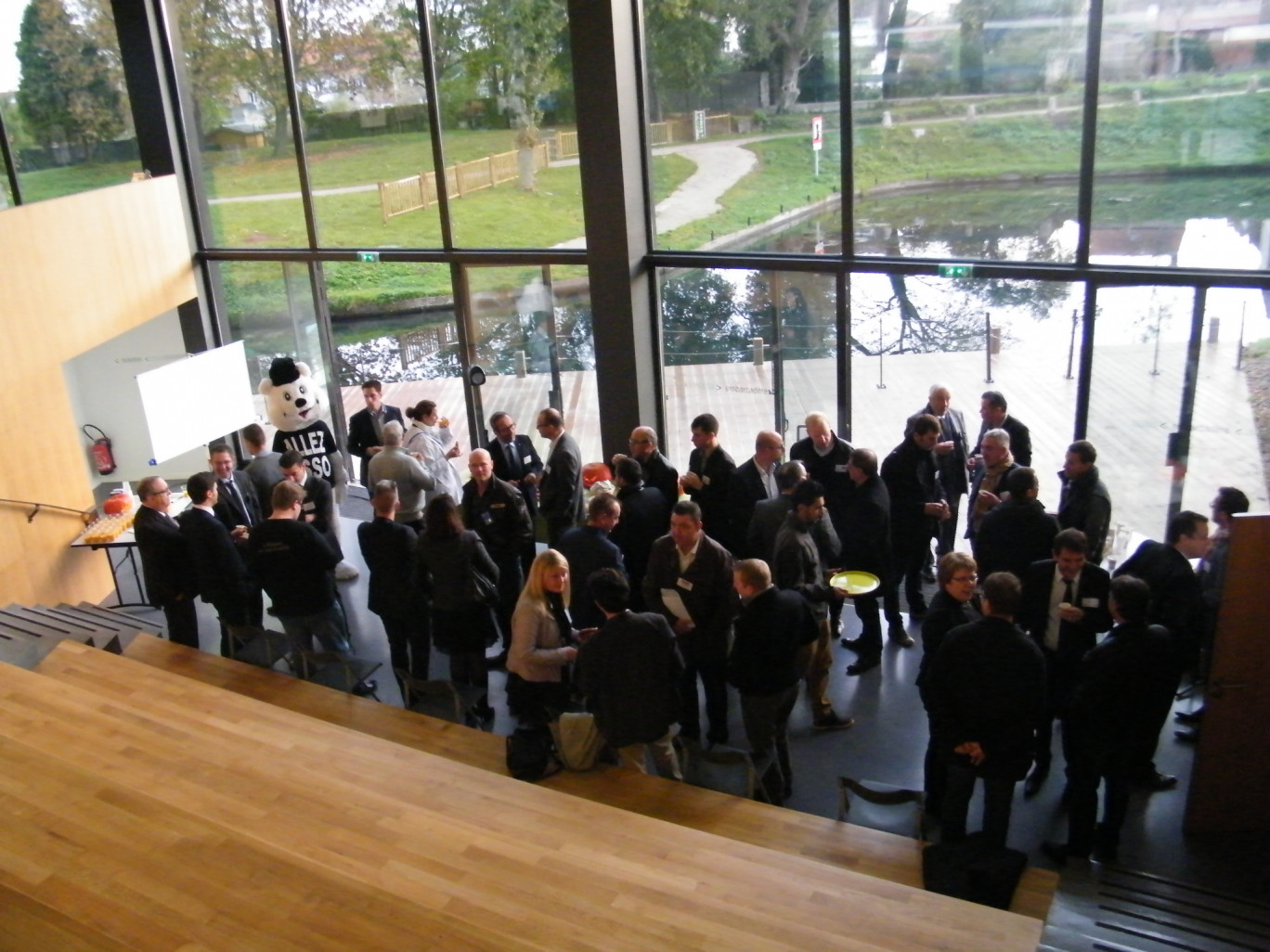 « Une soixantaine de personnes ont participé du petitdéjeuner du BCA à la Maison du Marais le 31 octobre dernier ».
