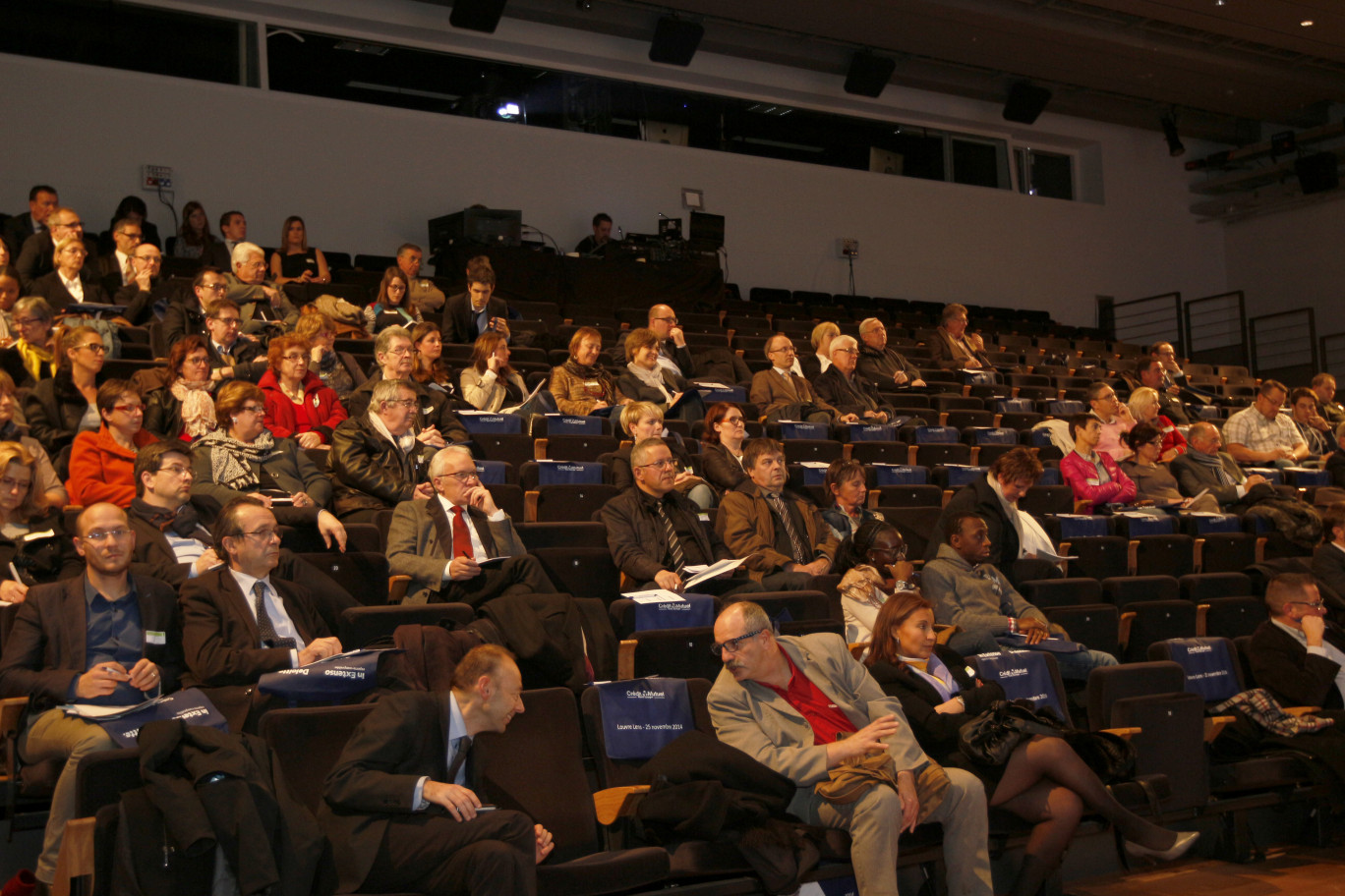 120 personnes avaient fait le déplacement à Lens pour assister à la conférence sur le thème de l’optimisation de la gestion des ressources humaines dans le monde associatif.