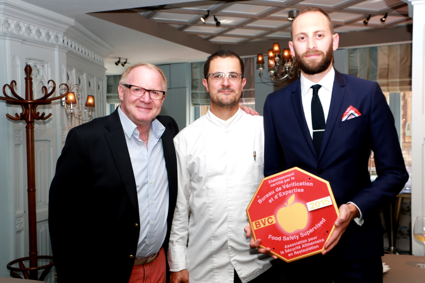 Marc Meurin, chef étoilé, Gaëtan Citerne, chef de cuisine et Safxi Sami, directeur du restaurant.