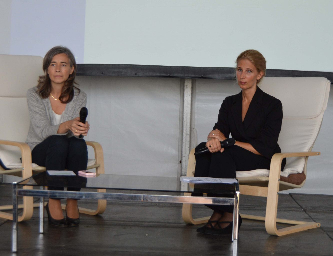 Les participants ont pu échanger avec Jennifer Blanke (à droite), directrice économique du World Economic Forum, sur les conclusions pour la France et l'Europe du rapport sur la « croissance inclusive ».
