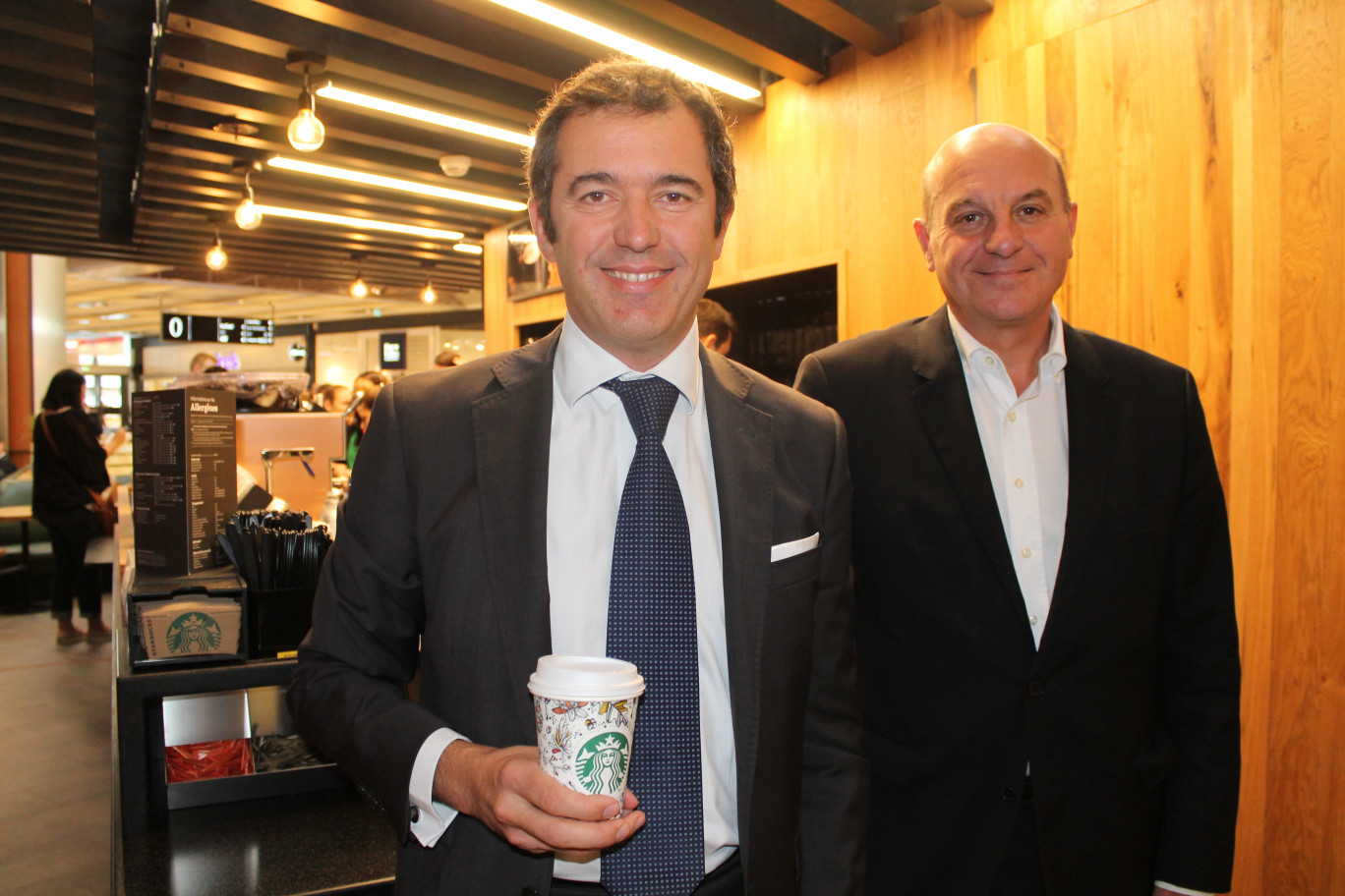 Christophe Borgnis, directeur franchise France et Pascal Nys, franchisé.