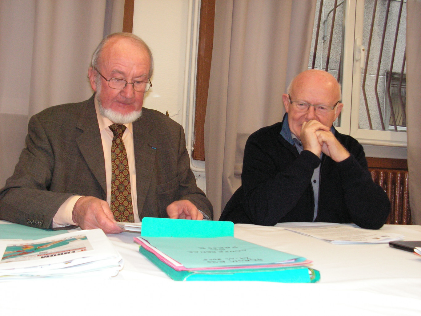 Marc Goujard, président du Comité territorial ESS Sambre-Avesnois (à gauche) et Jean Quéméré, président du CRESS Nord, Pas-de-Calais, lors de la présentation du forum.