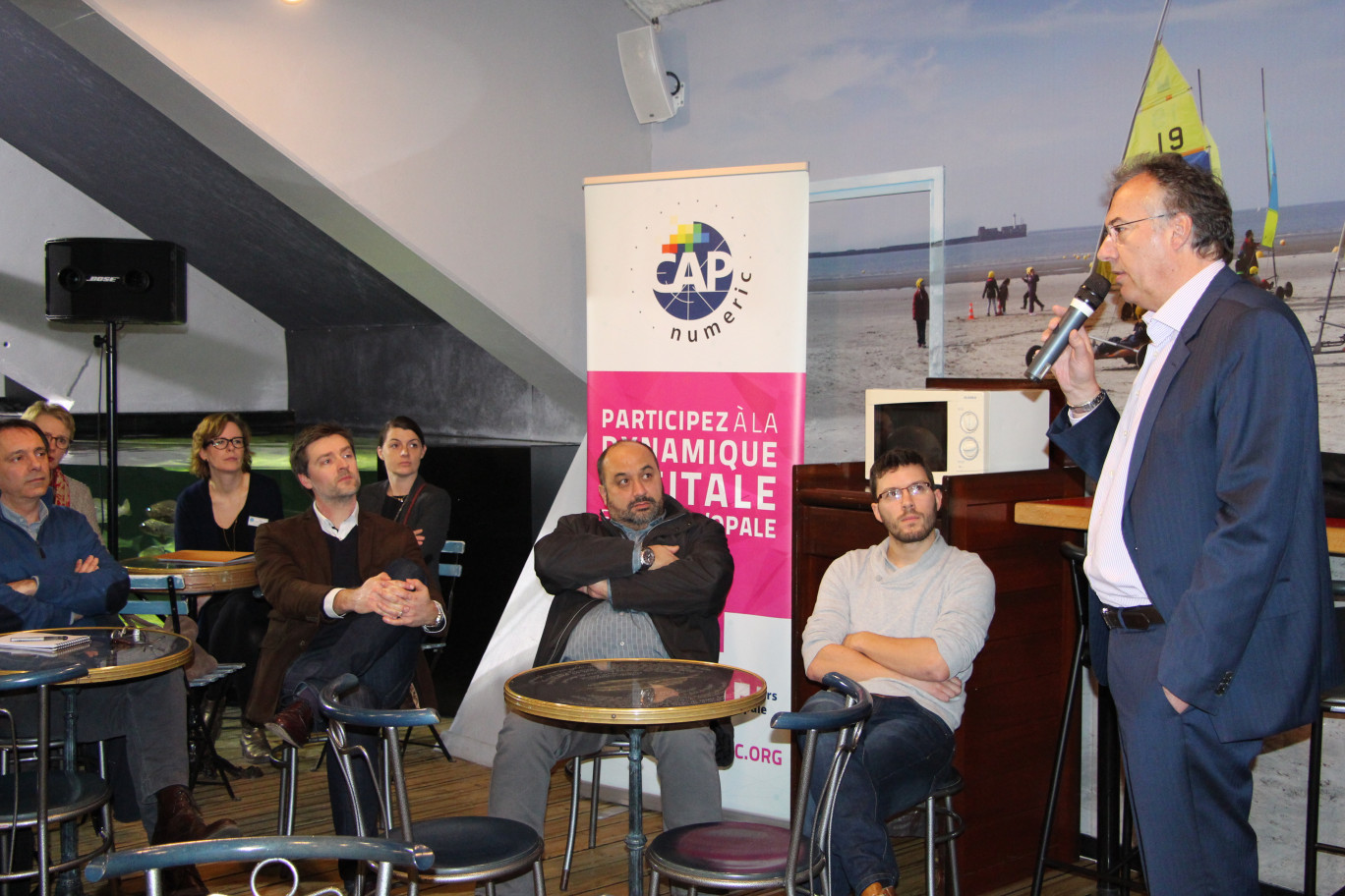 « Philippe Vallette directeur général de Nausicaa, lors de la présentation de la blue society»