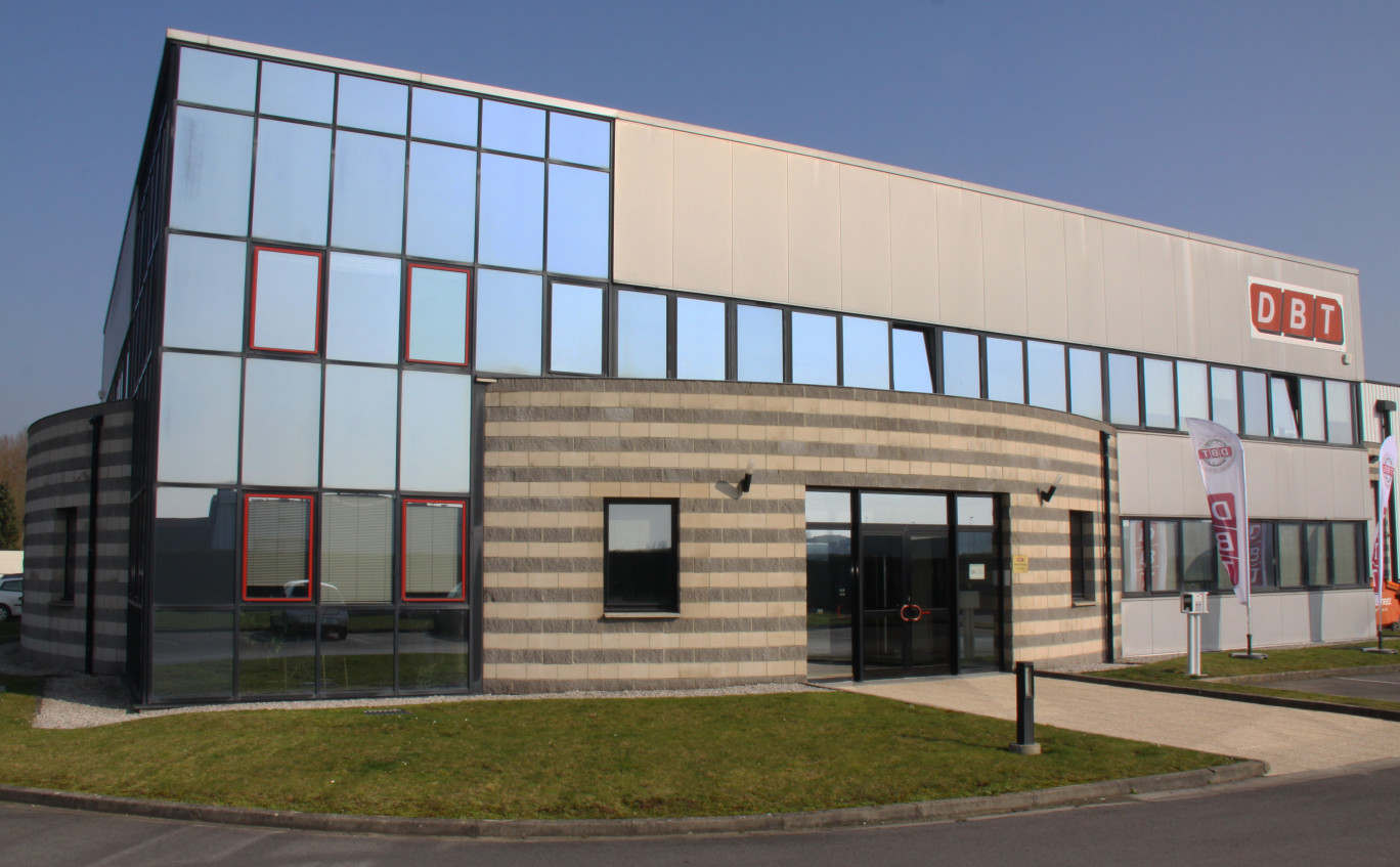 Le siège du groupe DBT est installé dans le parc d’activités  Horizon 2000 à Brebières près de Douai.