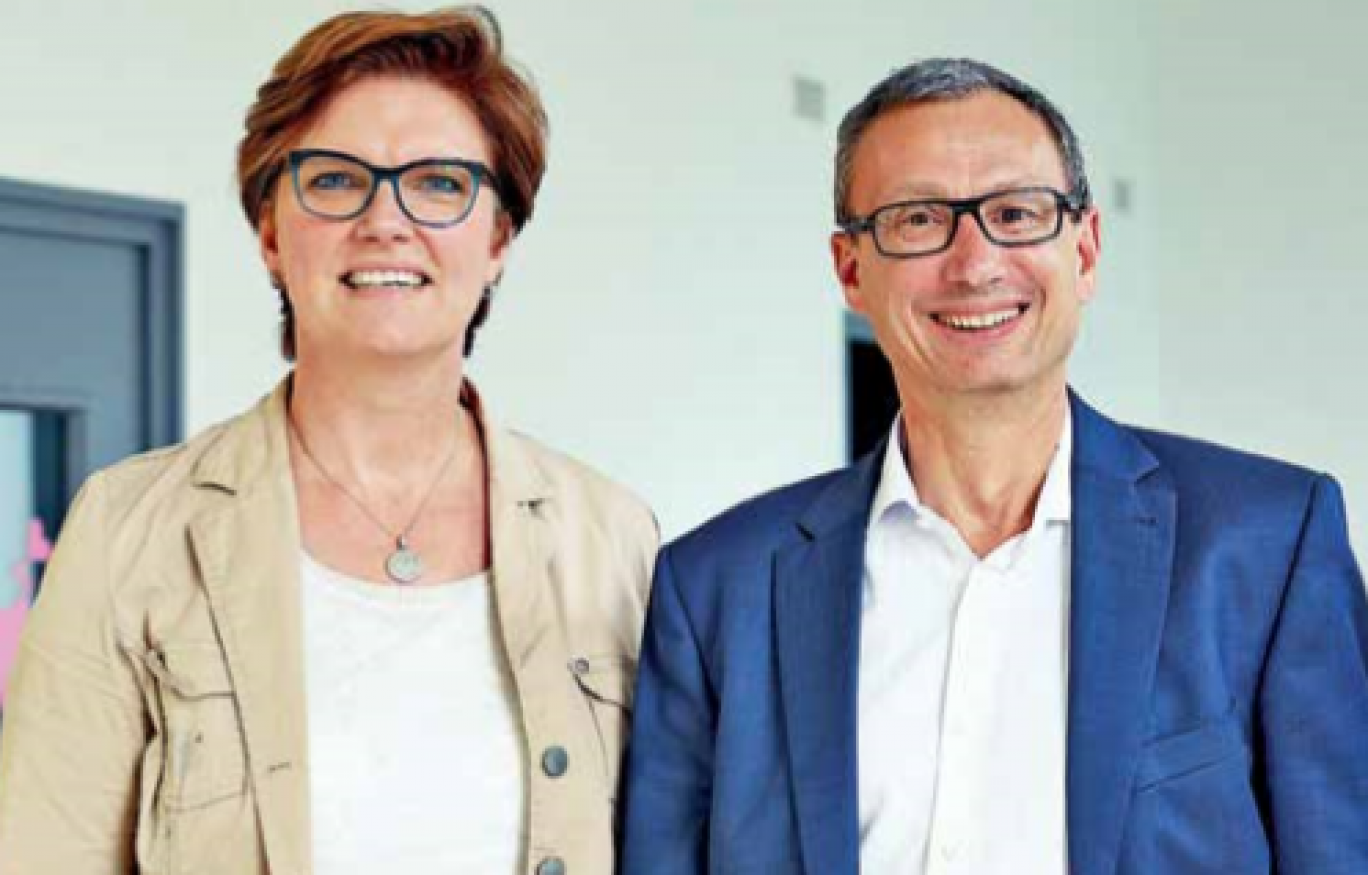 Laurence Six, fondatrice de “Rigolo comme la vie”, et Jérôme Obry, directeur général du réseau.