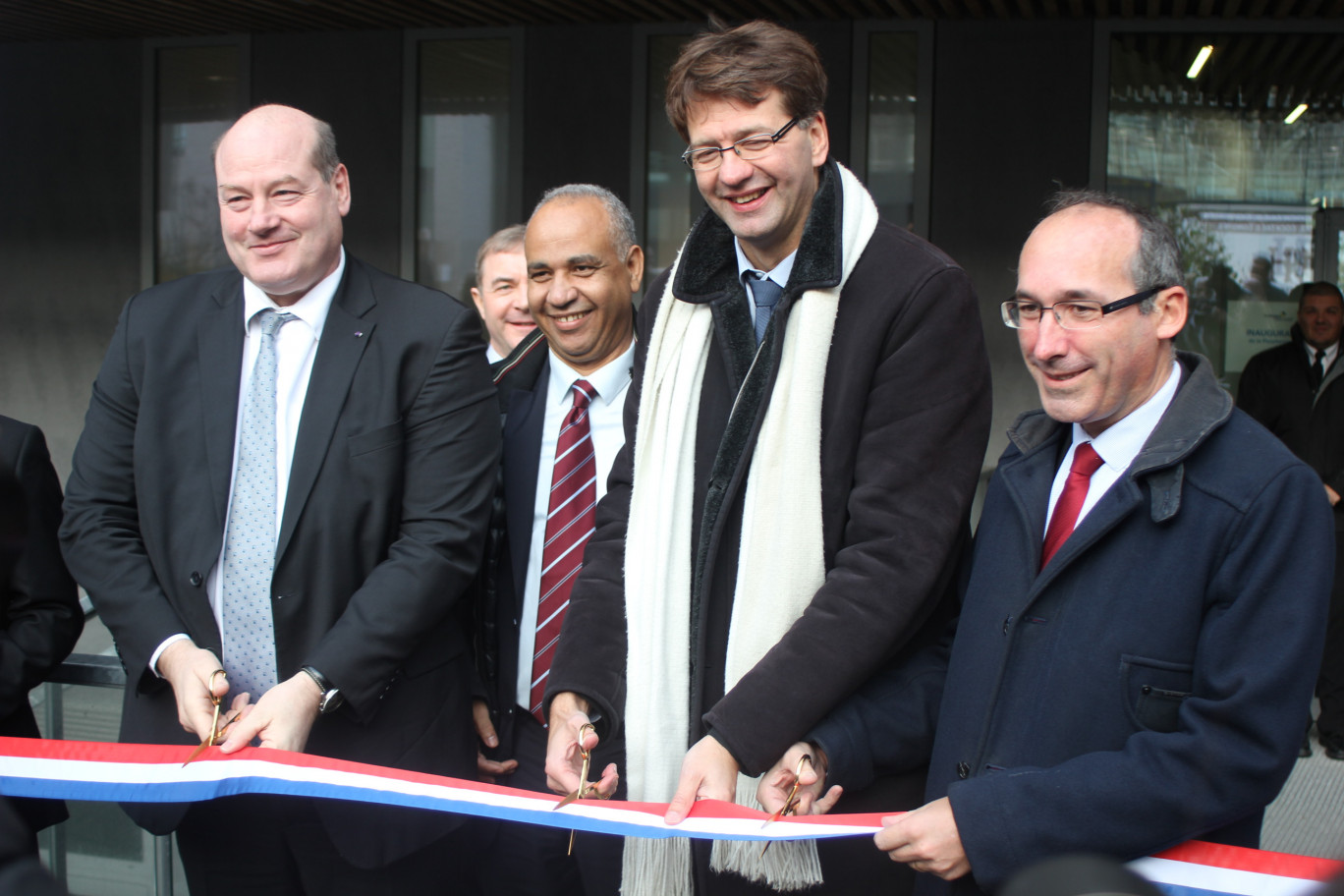 Patrice Vergriete,président de la Communauté urbaine de Dunkerque, a inauguré le laboratoire centrale de l'IRenE.