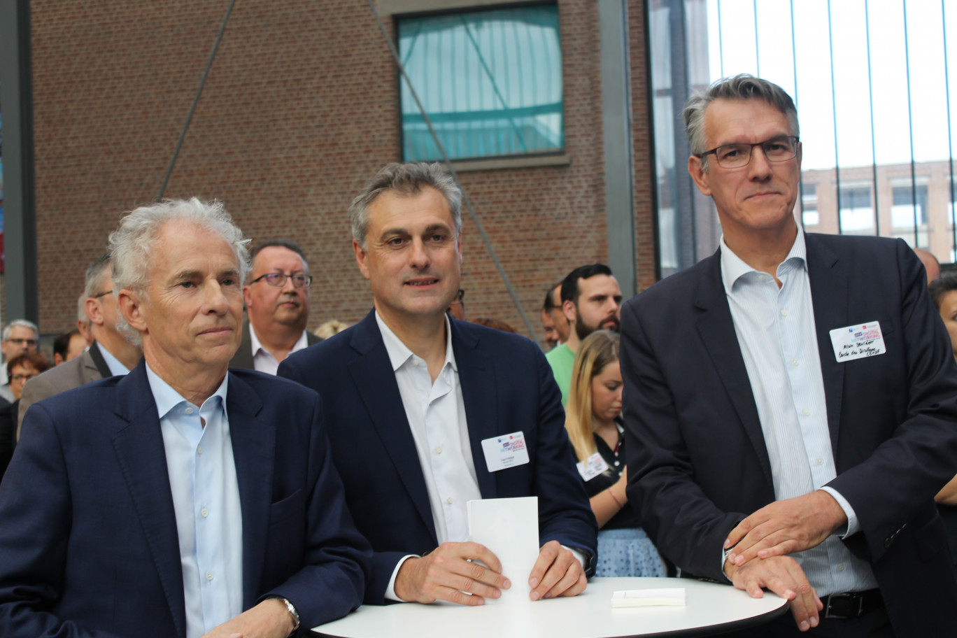 De gauche à droite, Fabrice Bouvier, Directeur Général de la Banque Populaire du Nord, Yves Tyrode, Directeur Général du Groupe BPCE en charge du digital, et Alain Denizot, Président du Directoire de la Caisse d'Epargne Hauts de France.