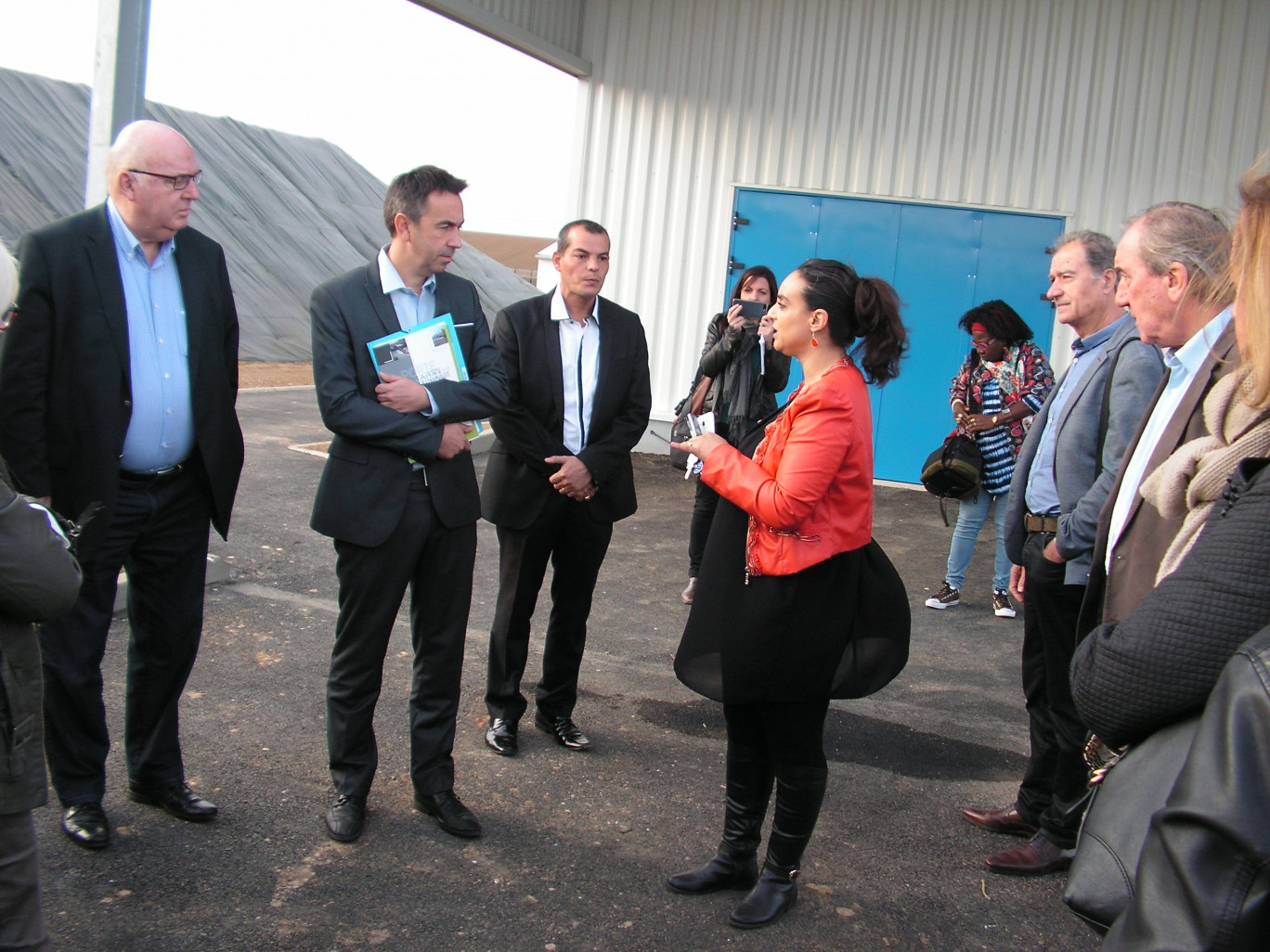 La famille a piloté élus de la Porte du Hainaut et institutionnels lors d'une récente visite.