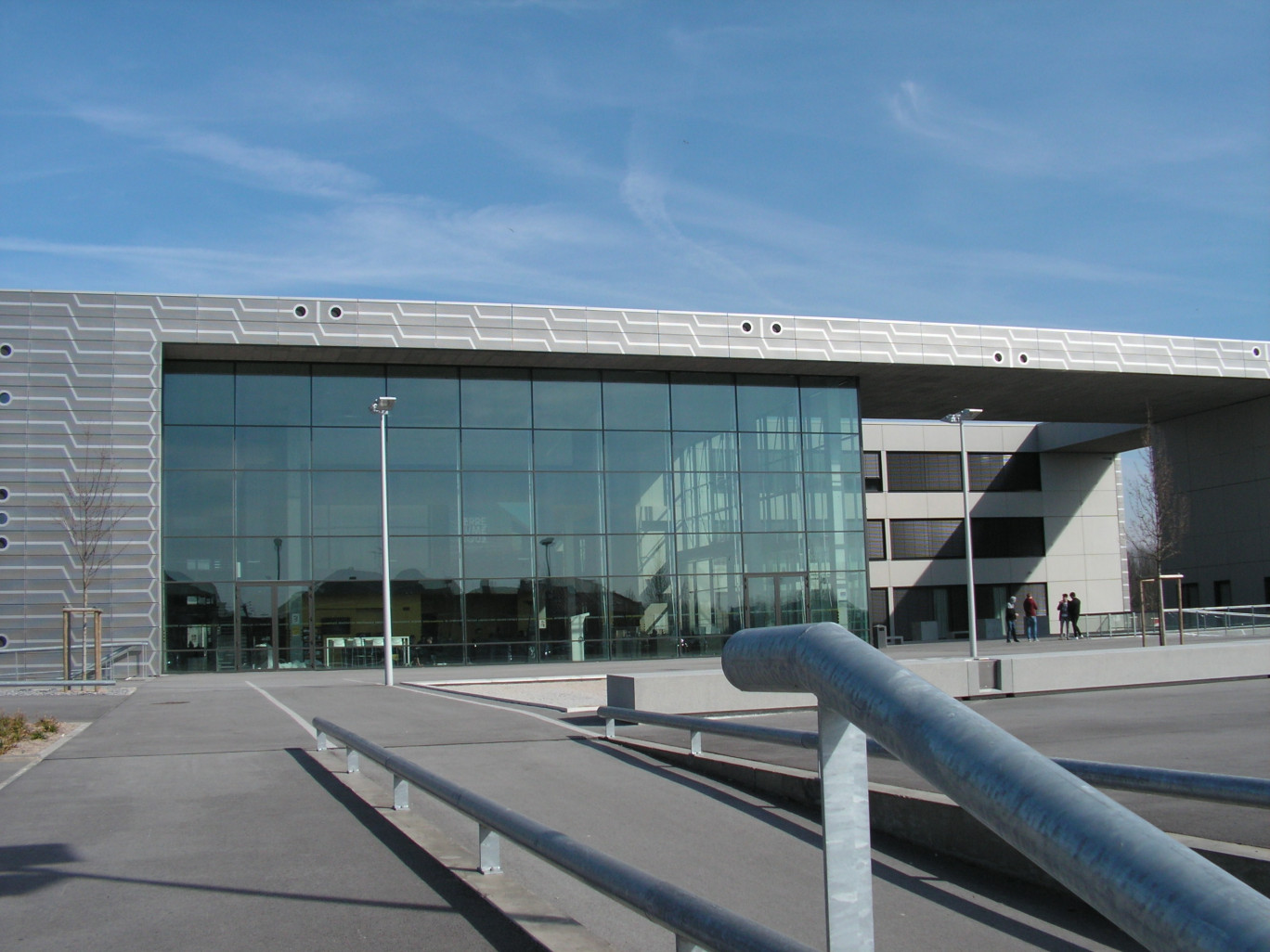 La Serre Numérique abrite notamment les trois écoles supérieures de la CCI Grand Hainaut.