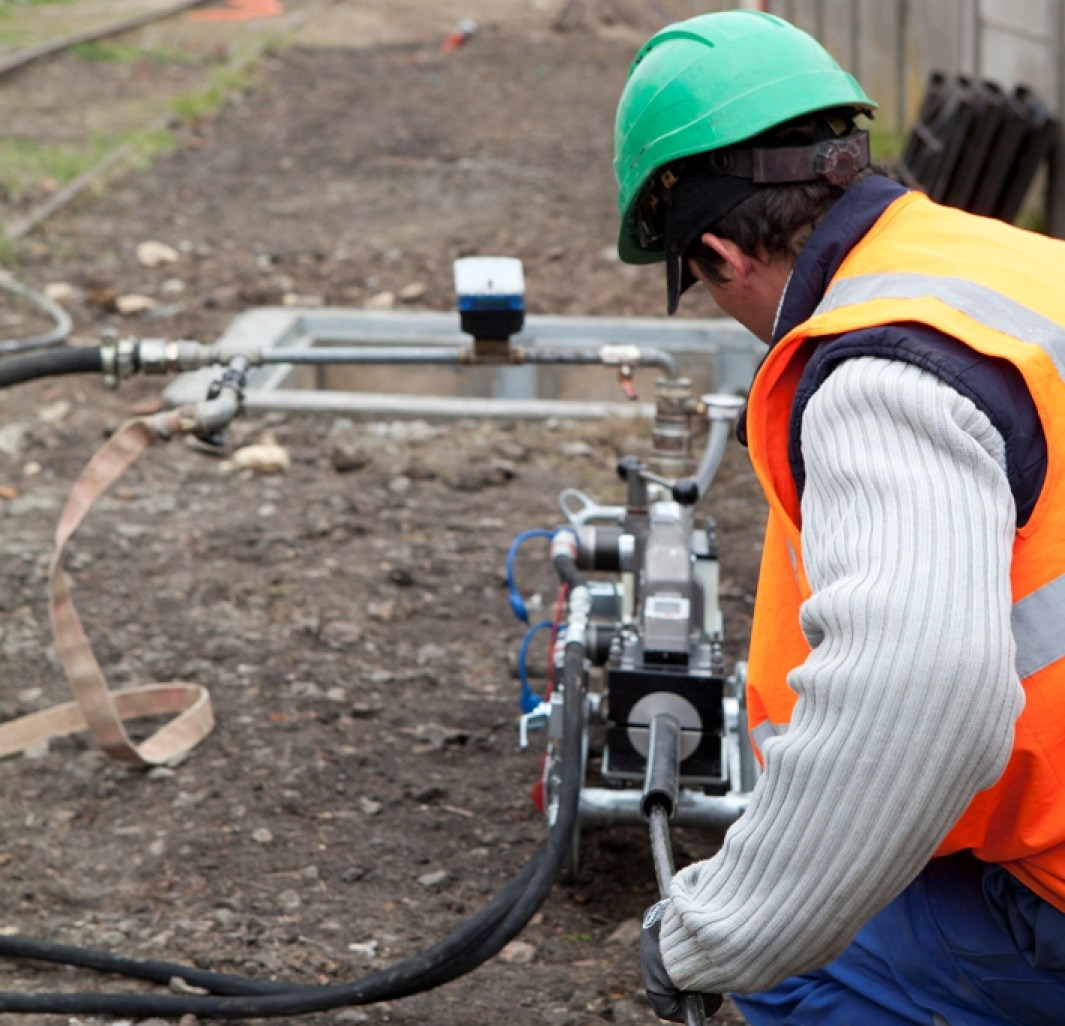 Les travaux d’installation des câbles pour la fibre optique ont été réalisés durant un an pour la ville d’Aulnoye-Aymeries (photo SFR)