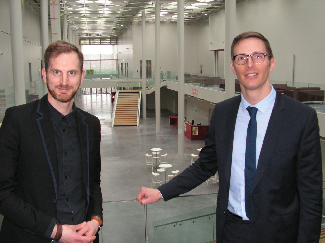 Mikaël Henriot, directeur général (à droite), et Vincent Simonnet, responsable commercial de Valenciennes tourisme et congrès.