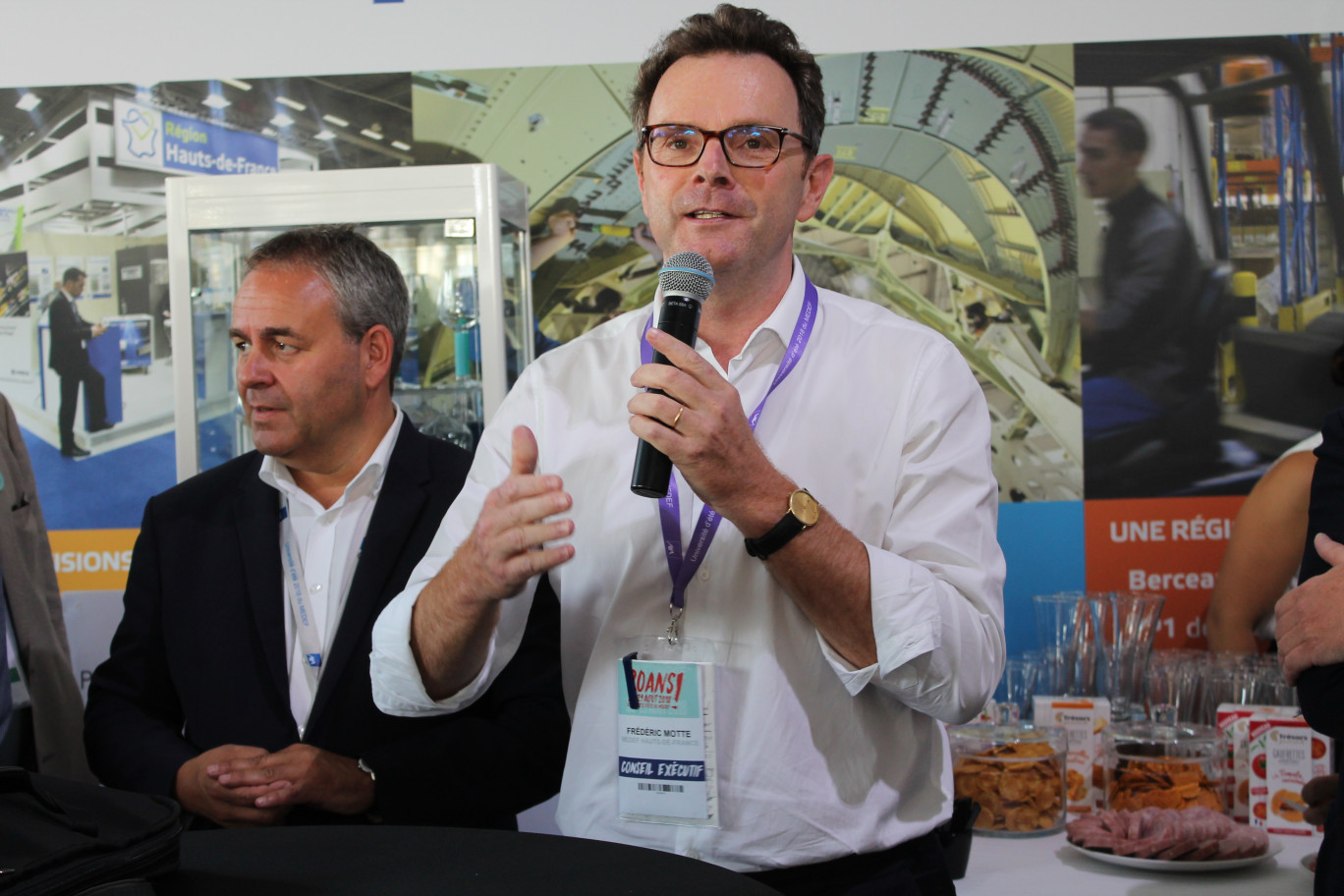 Frédéric Motte, président du Medef Hauts-de-France (au micro) et Xavier Bertrand président de la Région.