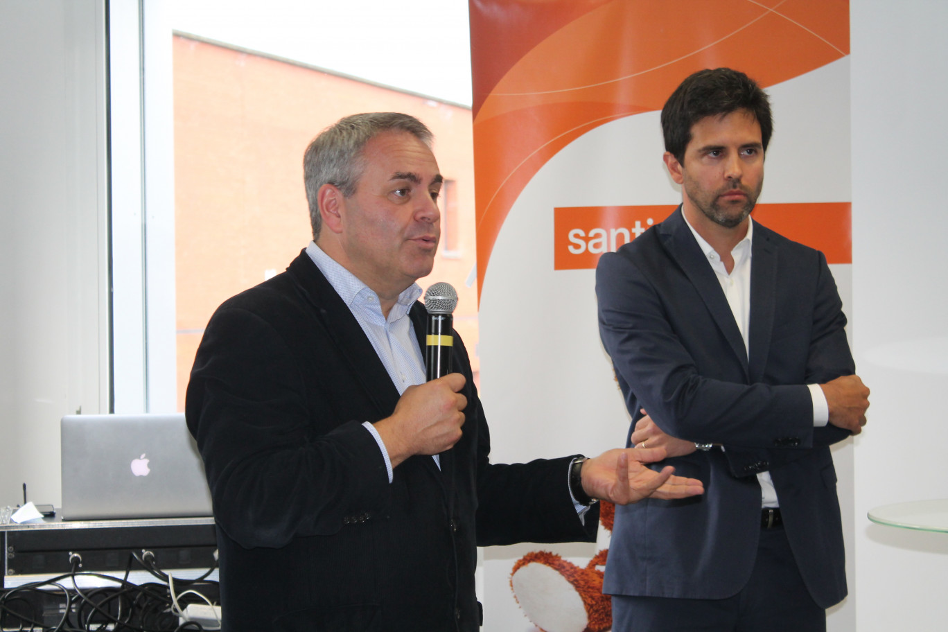 Xavier Bertrand, président de la région Hauts-de-France, et Pierre-Alain de Malleray, PDG du groupe Santiane.