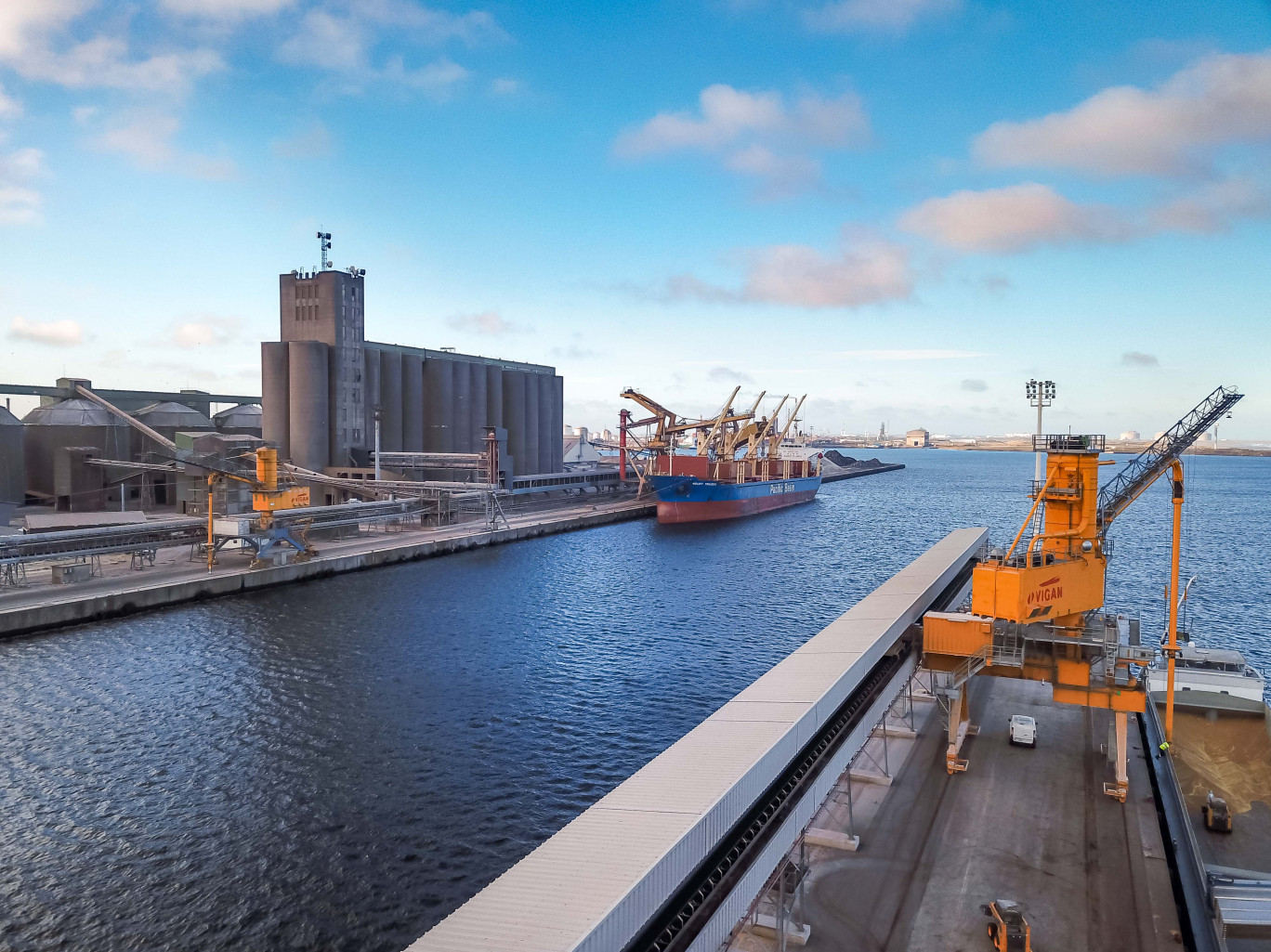 Le terminal céréalier du port de Dunkerque est opéré par la SICA Nord céréales. ©Média DJI