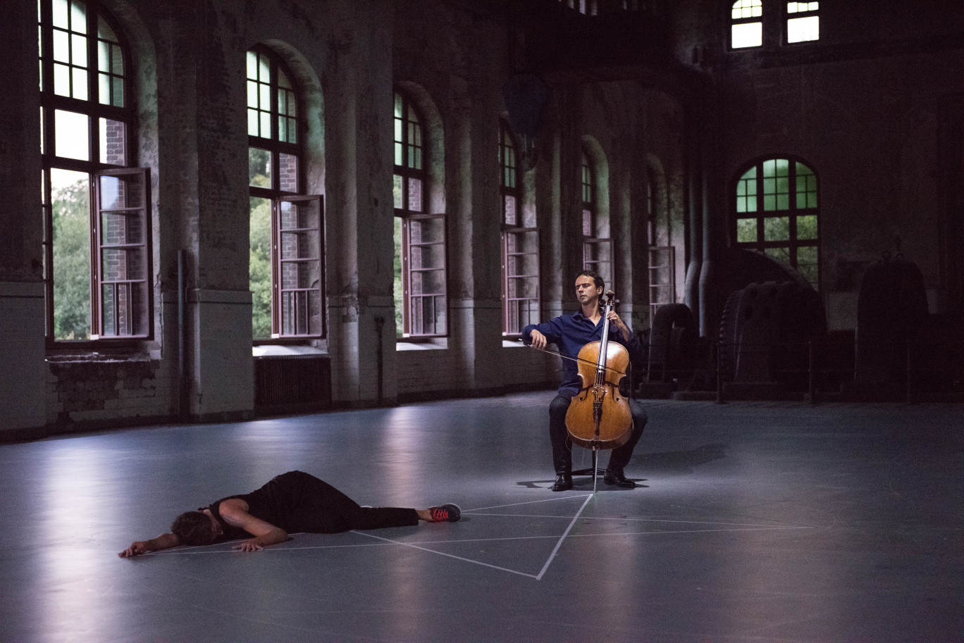 Mitten Wir Im Leben Sind d’Anne Teresa De Keersmaeker à Courtrai