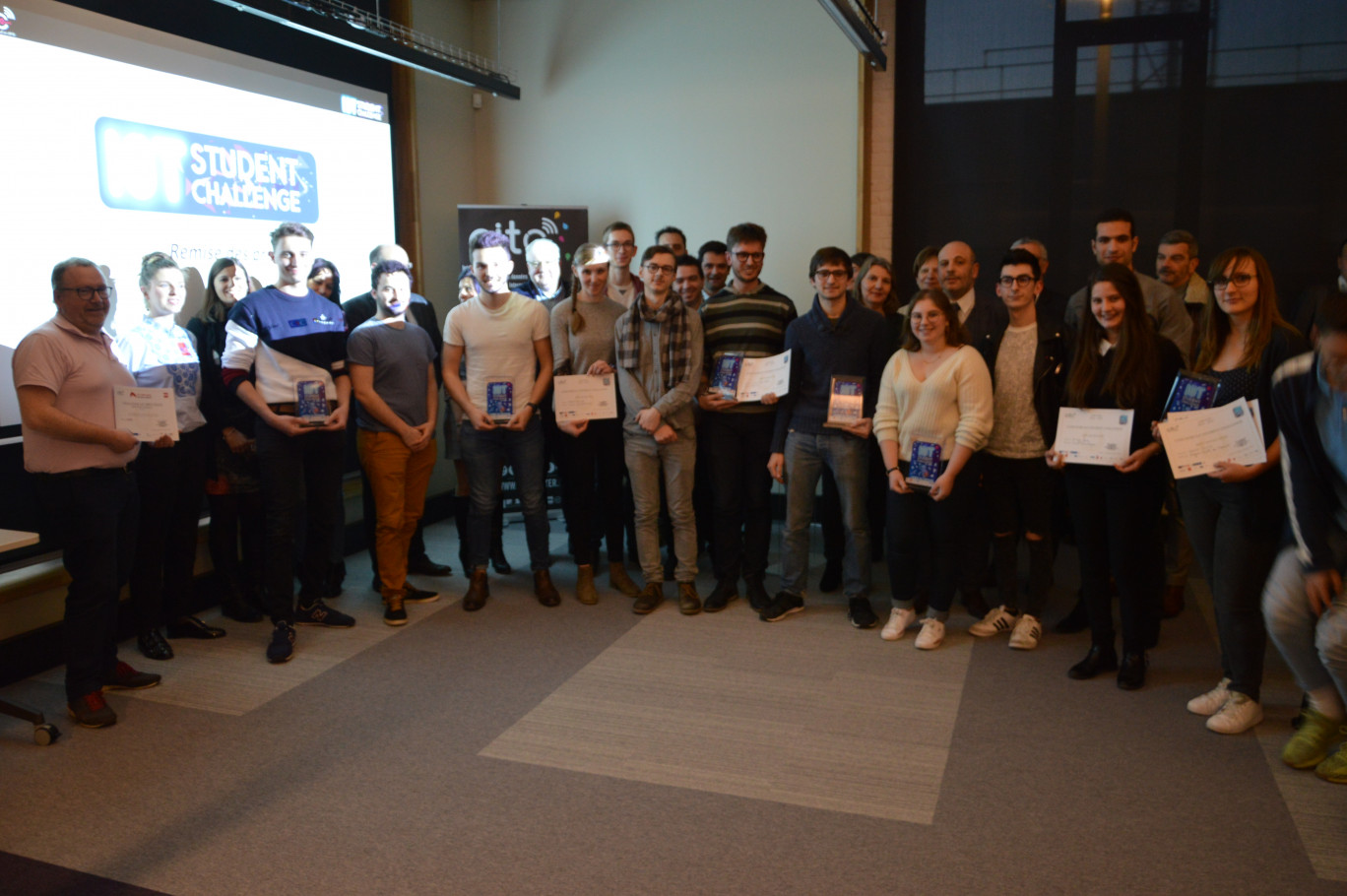 Dix lauréats pour la 5e édition de l’IOT Student Challenge