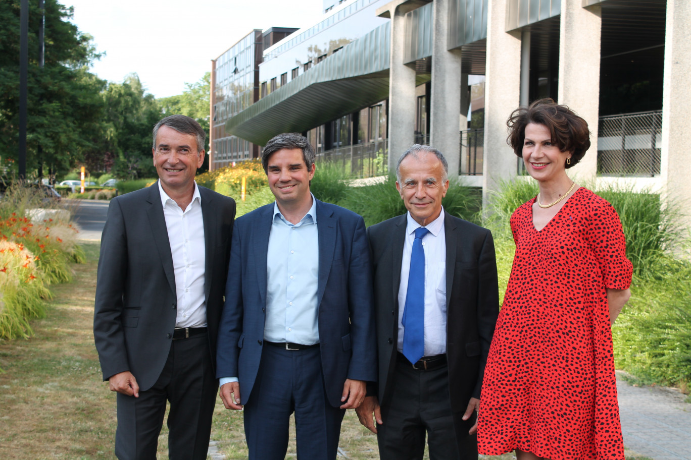 (De g. à d.) Jean-Luc Monteil  président du réseau des adhérents du Medef , Yann Orpin, président du Medef Lille Métropole, Patrice Pennel, président du Medef Hauts-de-France et Dominique Carlac'h,  vice-présidente du Medef.