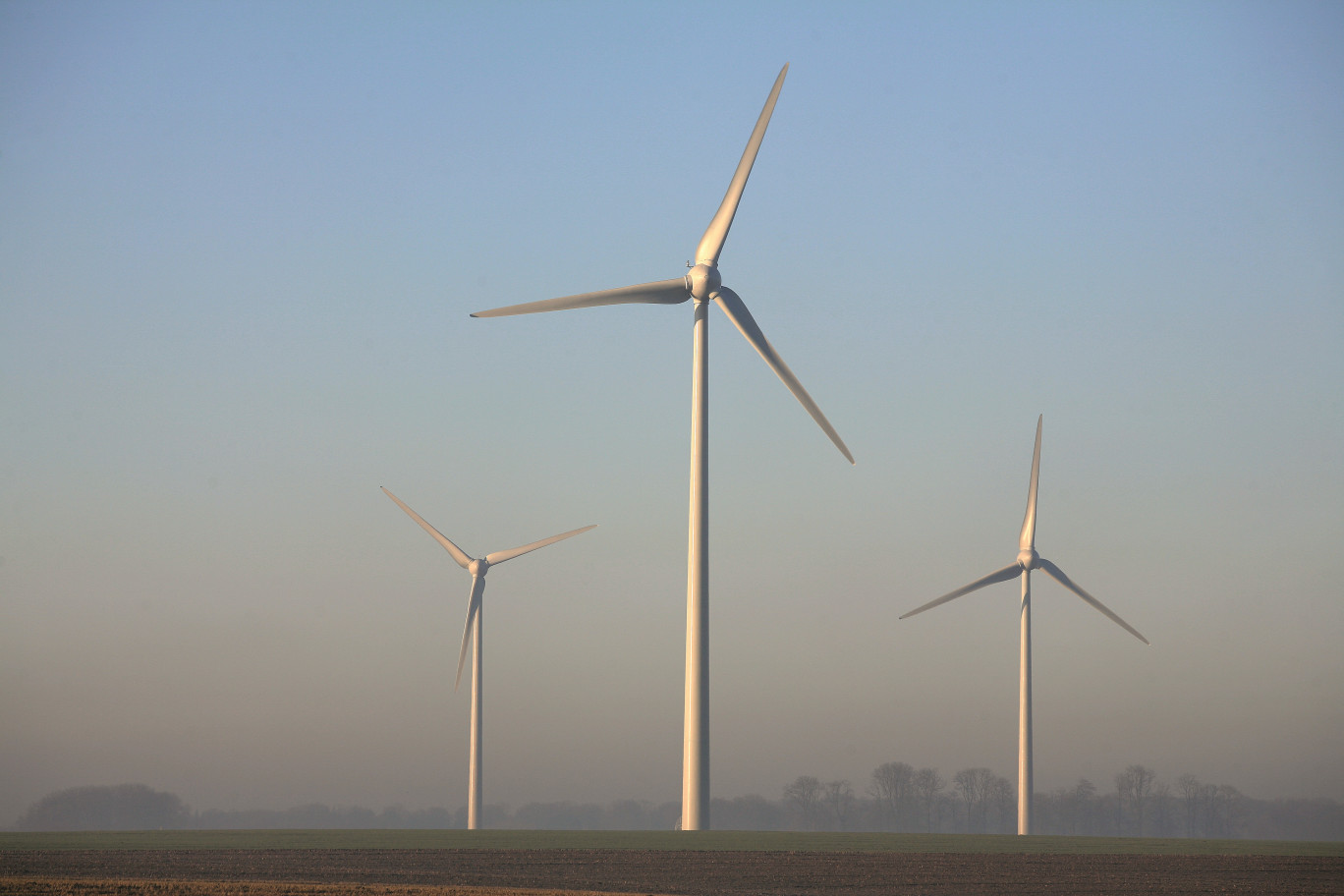 Avec un montant de 423 millions d’euros et une hausse de 10%, le secteur de l’énergie est celui qui a investi le plus en matière de protection de l’environnement. © Parc éolien Fruges