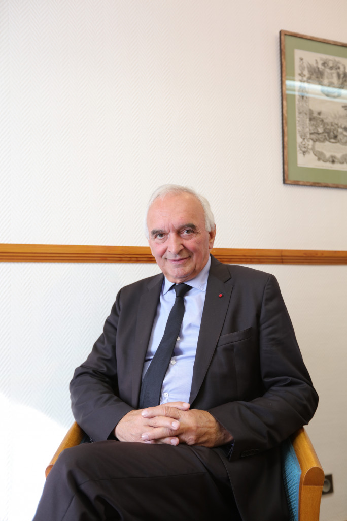 André Flajolet aujourd’hui âgé de 72 ans est maire de sa commune de Saint-Venant depuis le 20 mars 1989. 
