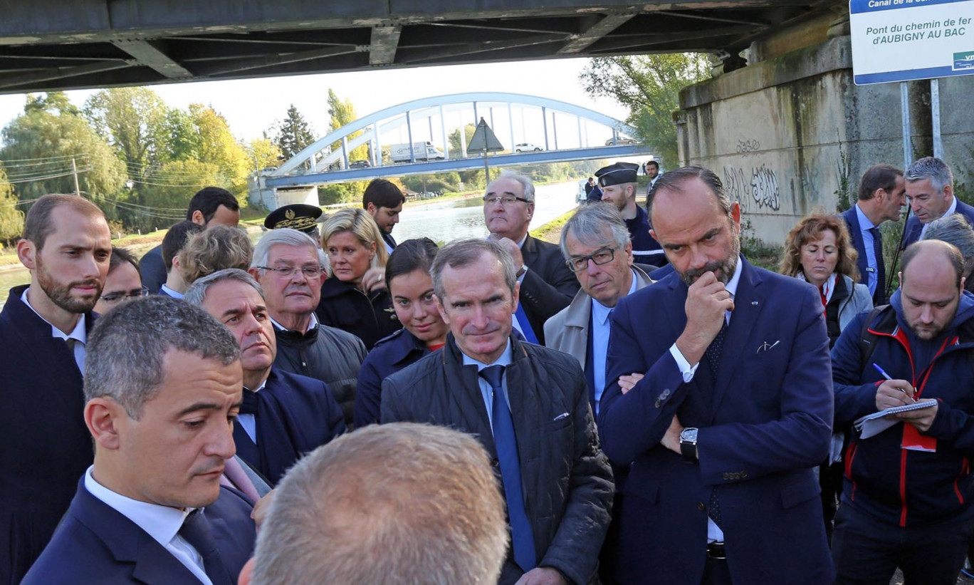 Le Premier ministre Édouard Philippe s’est rendu à Aubencheul-au-Bac le 24 octobre pour réaffirmer l’engagement de l’État.