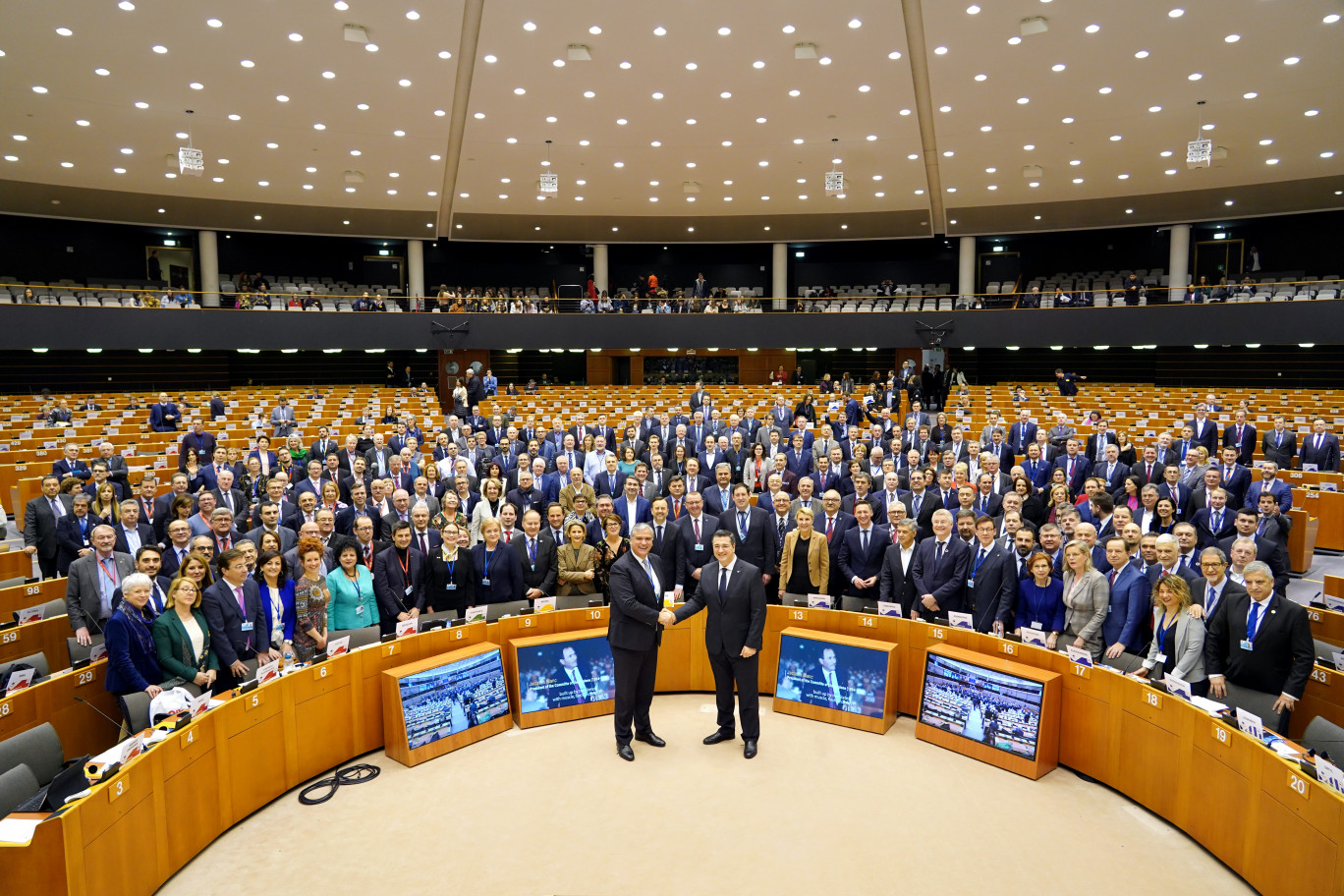 La nouvelle assemblée 2020-2025 du Comité européen des régions © European Union/ Philippe Buisson