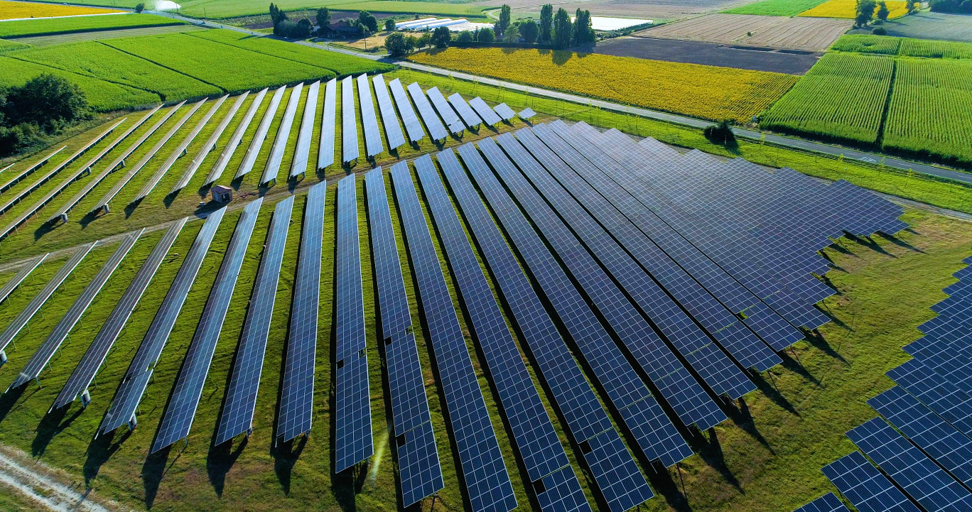 La filière du solaire couvre 2,5% de la consommation électrique annuelle. © Fly_and_Dive