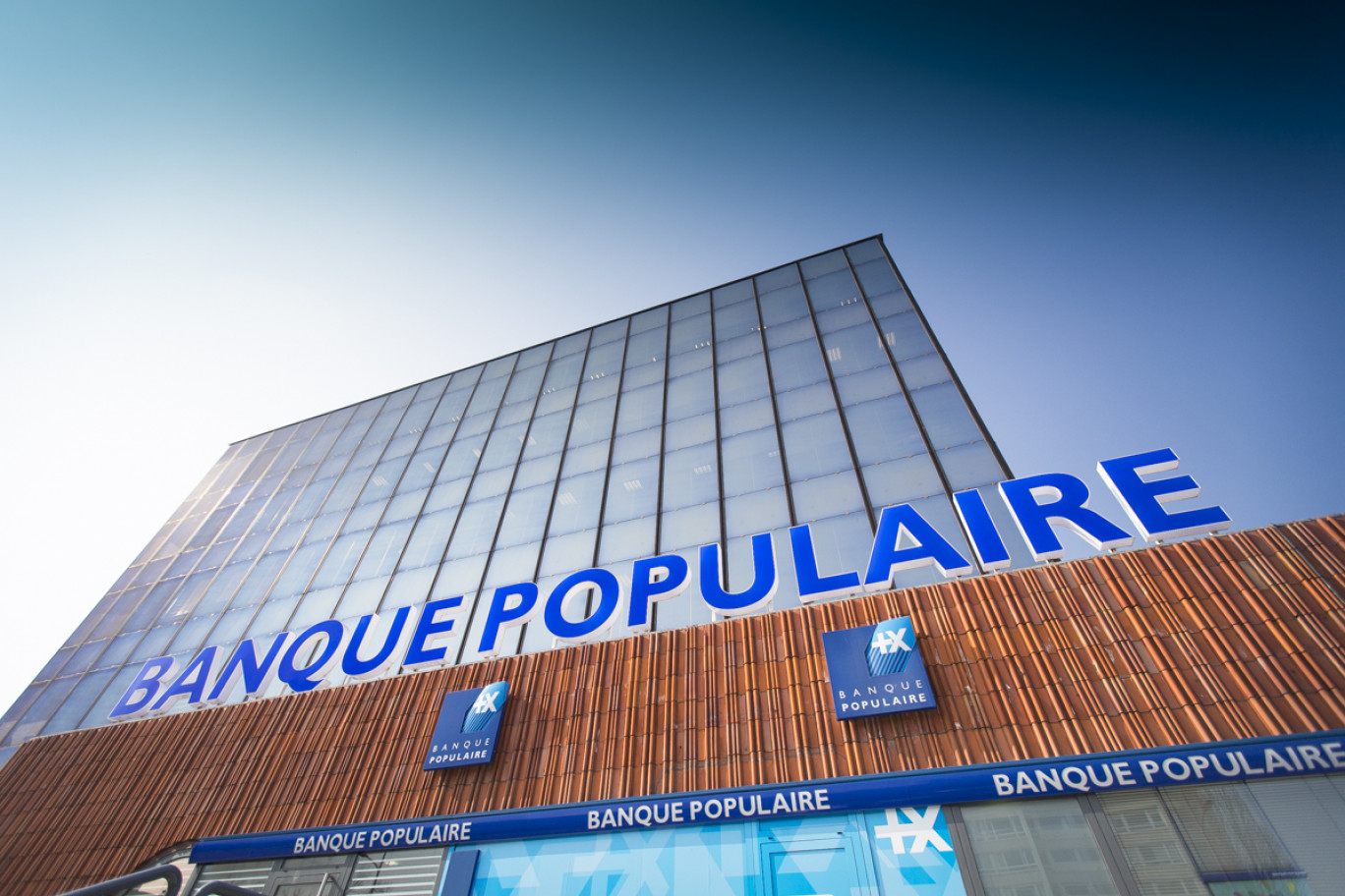 banque populaire tours deux lions