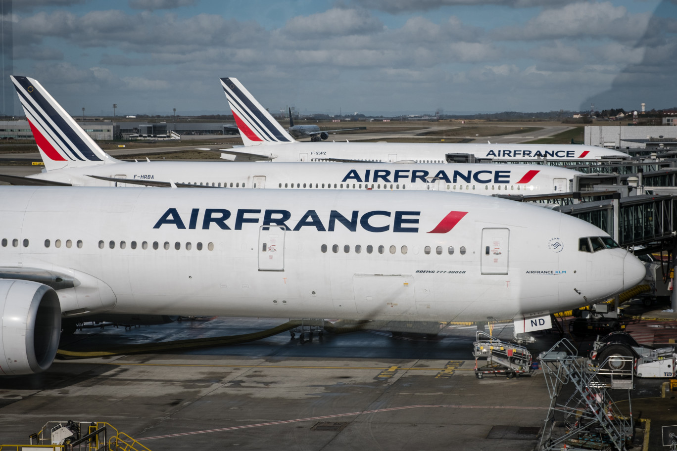 Air France-KLM prévoit de supprimer 7 500 postes d’ici à fin 2022, soit 17% des effectifs du groupe. © hanohiki