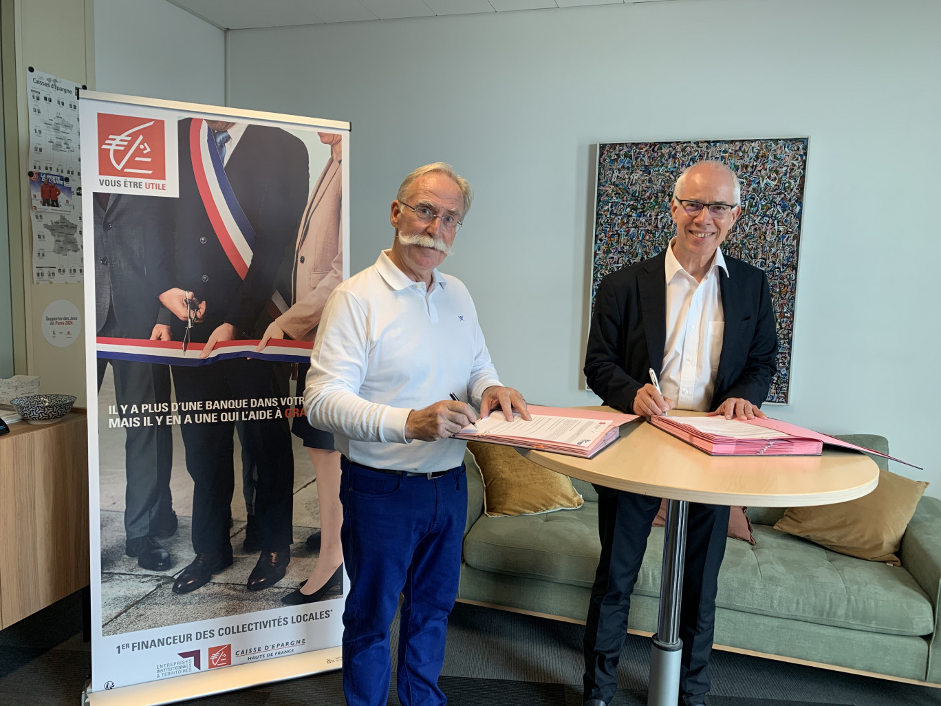 François Delhaye, président de la Fédération Française du Bâtiment (FFB) Hauts-de-France, et Thierry Lhoste, membre du directoire chargé du Pôle Entreprises, Institutionnels et Belgique de la Caisse d’Epargne Hauts de France.