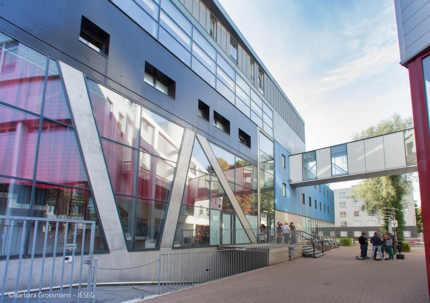 90% des diplômés de l'IESEG trouvent un emploi durant avant même la fin de leur cursus ou dans les deux mois qui suivent leur diplôme. Crédit photo Barbara Grossmann - IESEG