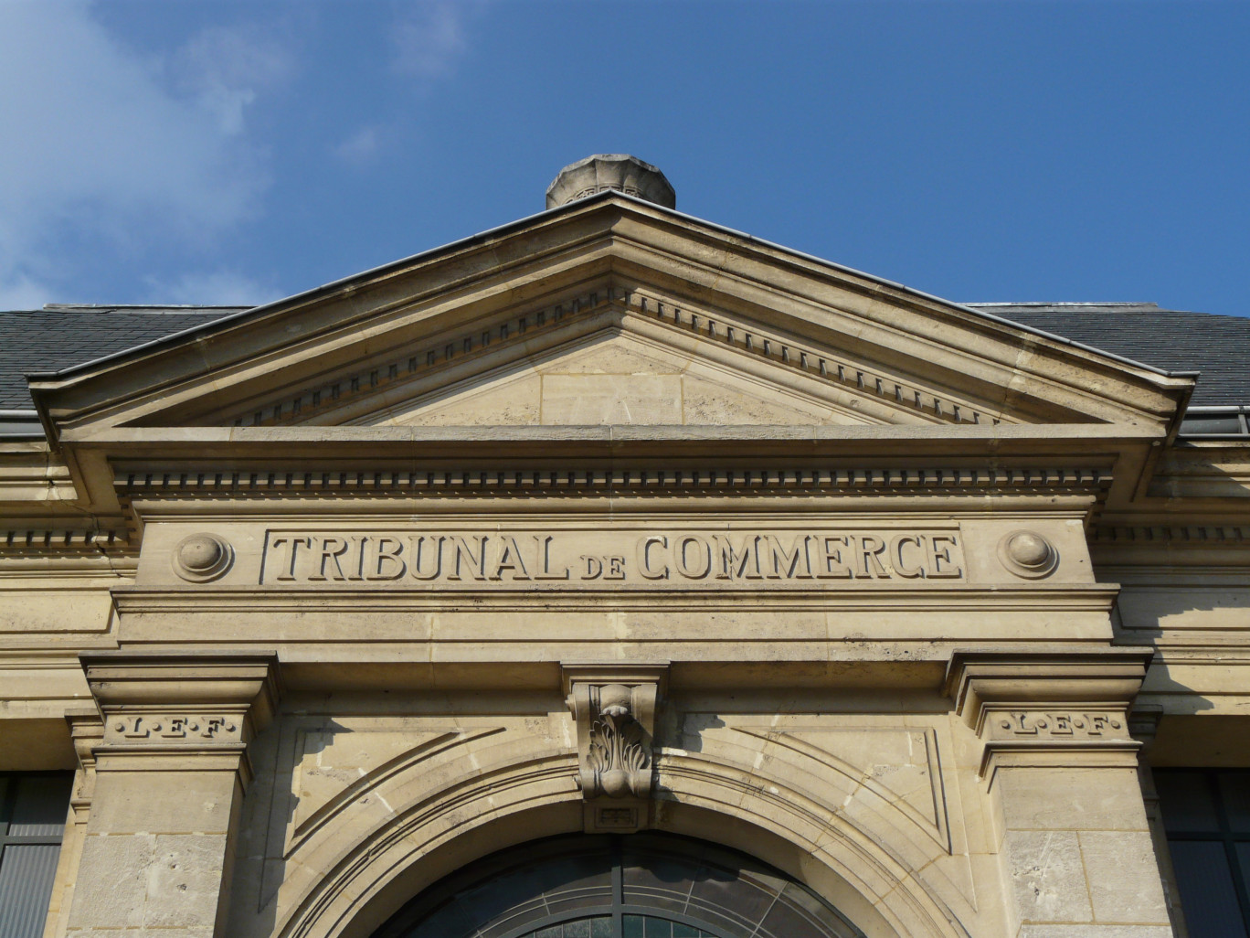 «Il est dans l’ADN des tribunaux de commerce de se soucier autant du sort des débiteurs malheureux que de celui des clients et fournisseurs qui, par effet domino, peuvent à leur tour être entraînés par ces difficultés» a rappelé le président du tribunal de commerce de Bordeaux, Jean-Marie Picot. © atmospheric