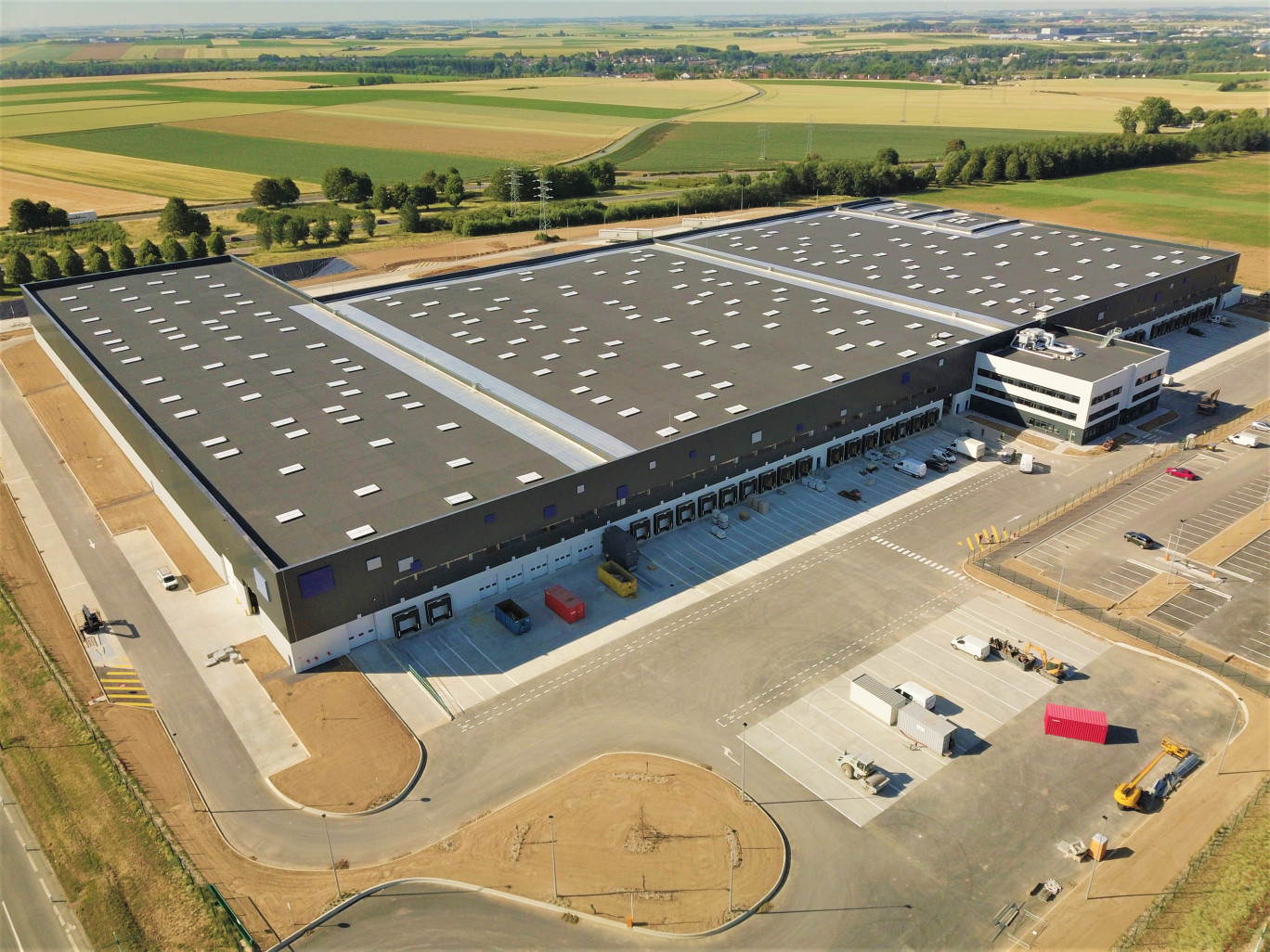 La nouvelle plateforme logistique Atoutime de stockage de l’activité jardinerie d’Advitam Distribution à Actiparc (Saint-Laurent-Blangy). 