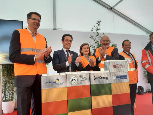 Dunkerque : le ministre Jean-Baptiste Djebbari pose la première pierre de l’extension des terre-pleins du terminal cont…