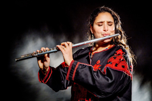 Naïssam Jalal en concert à Comines