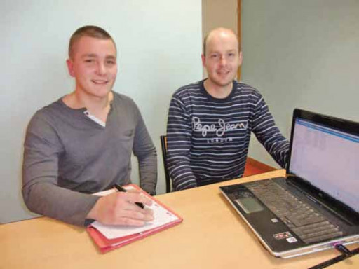 Deux étudiants placent lacommunication au centre du dispositif