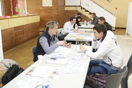 Les jeunes de l’E2C testent le jobdating