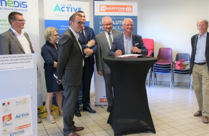 cua chantier éducatif permanent signataires